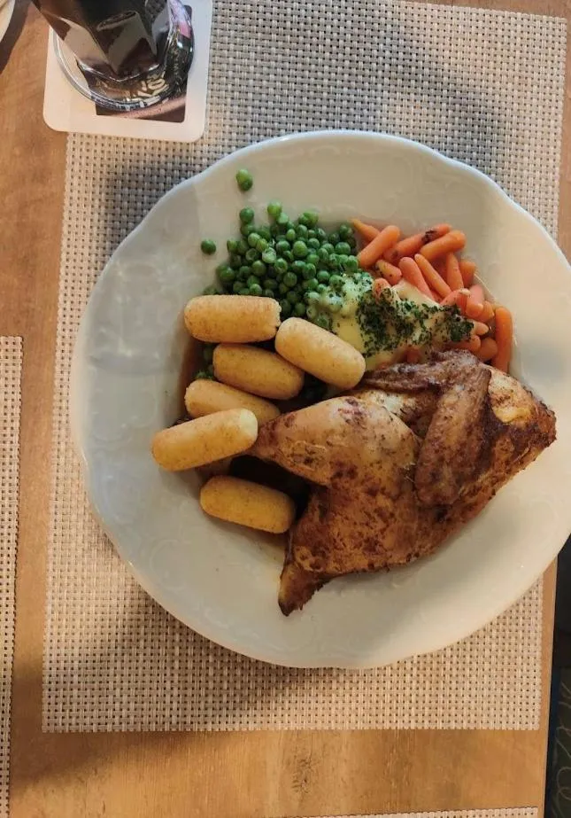 Restaurant/places to eat in Kurhotel Sassnitz - das alte Seemannsheim