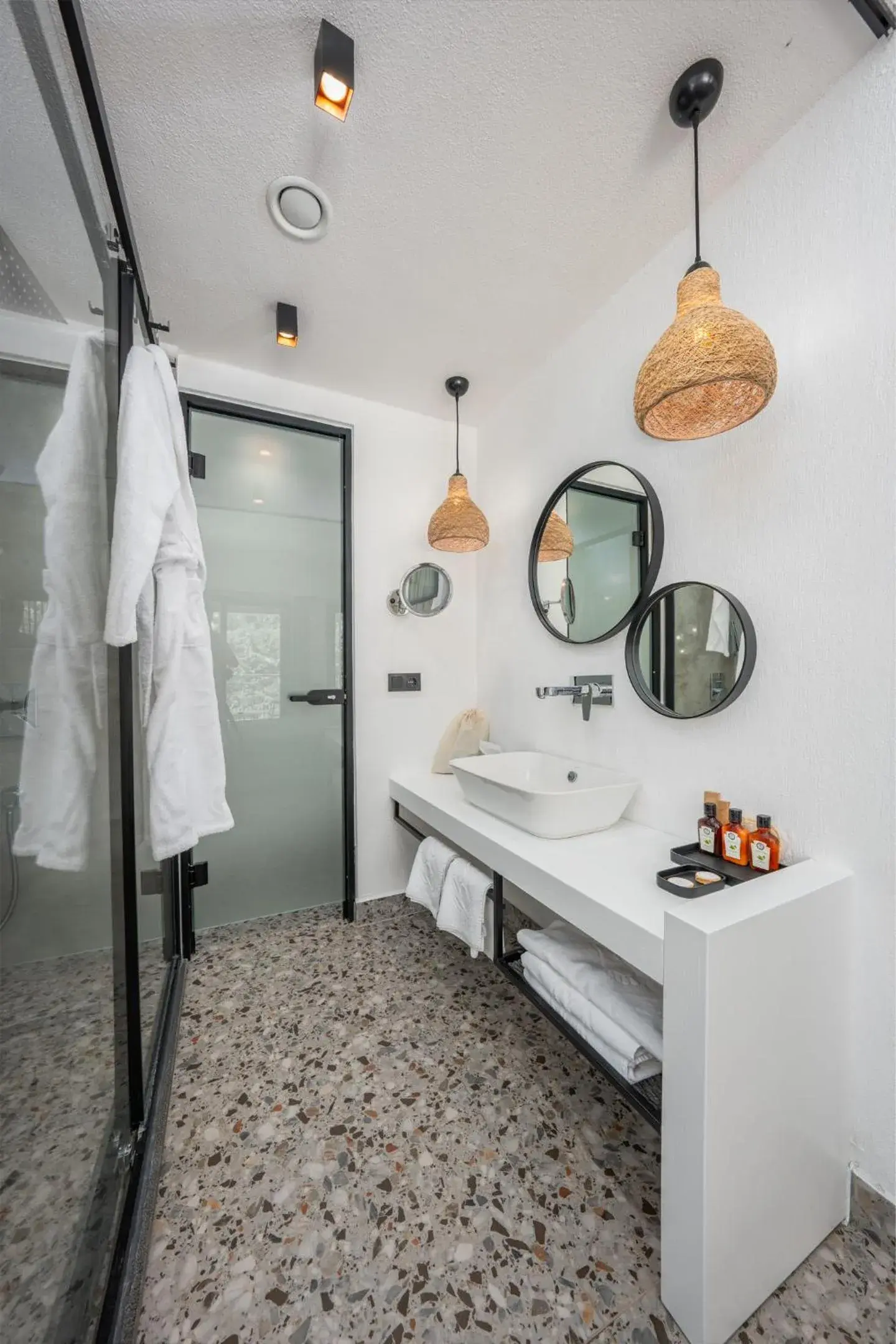 Swim-Up Suite in Ölüdeniz Blu Luxury Unique Hotel - Adults-Only Swim-Up Suite in Ölüdeniz Blu Luxury Unique Hotel - Adults-Only