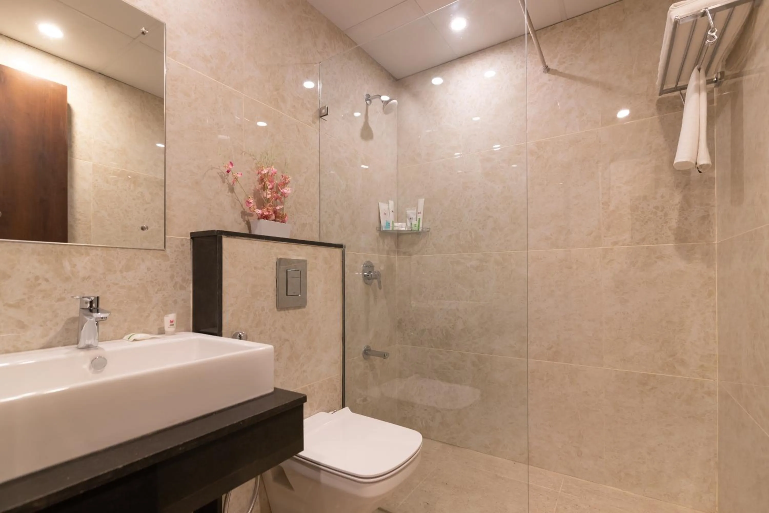 Bathroom in Mojatel By Icon