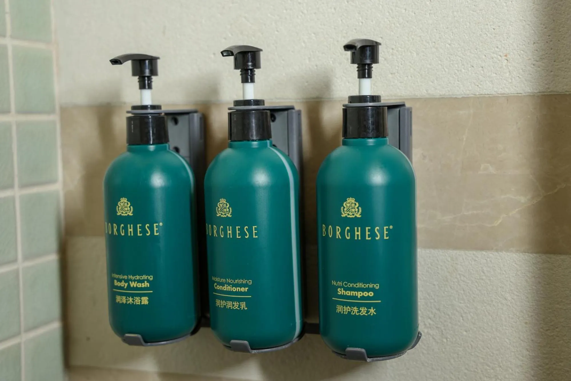 One-Bedroom Suite Lounge Access in Crowne Plaza Nanjing Jiangning by IHG