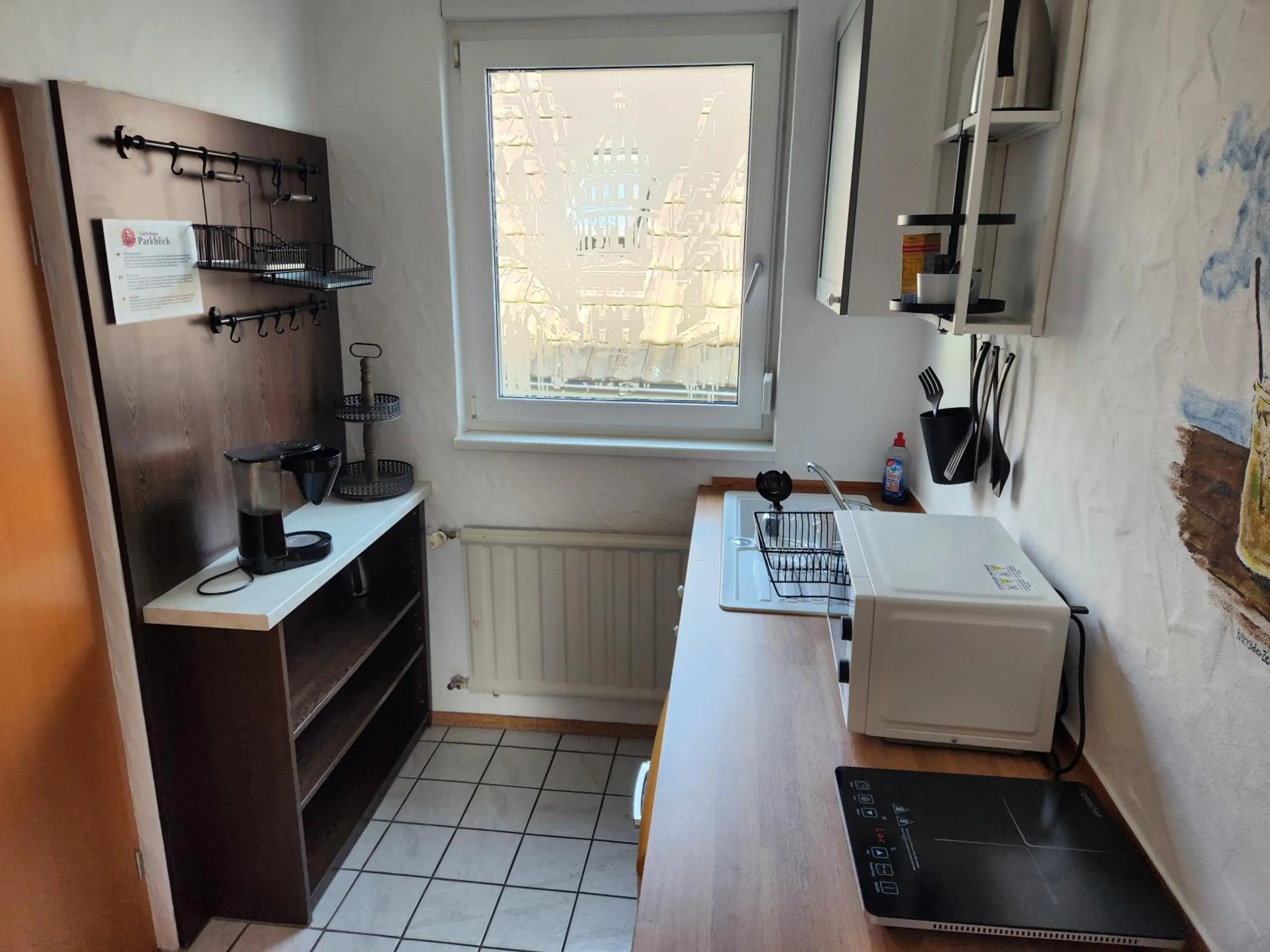 Kitchen or kitchenette in Gästehaus Parkblick