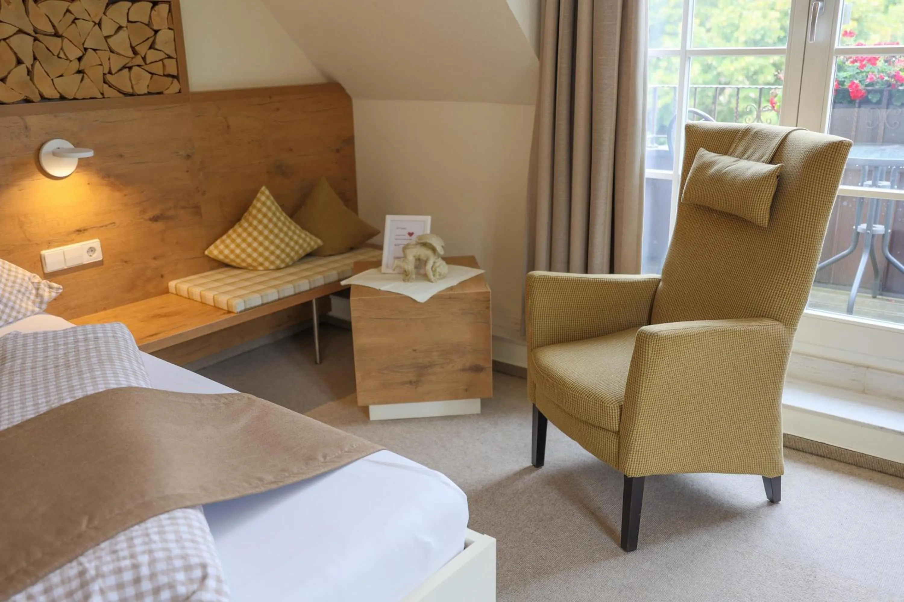 Photo of the whole room, Bed in Hotel-Gasthaus Goldener Engel