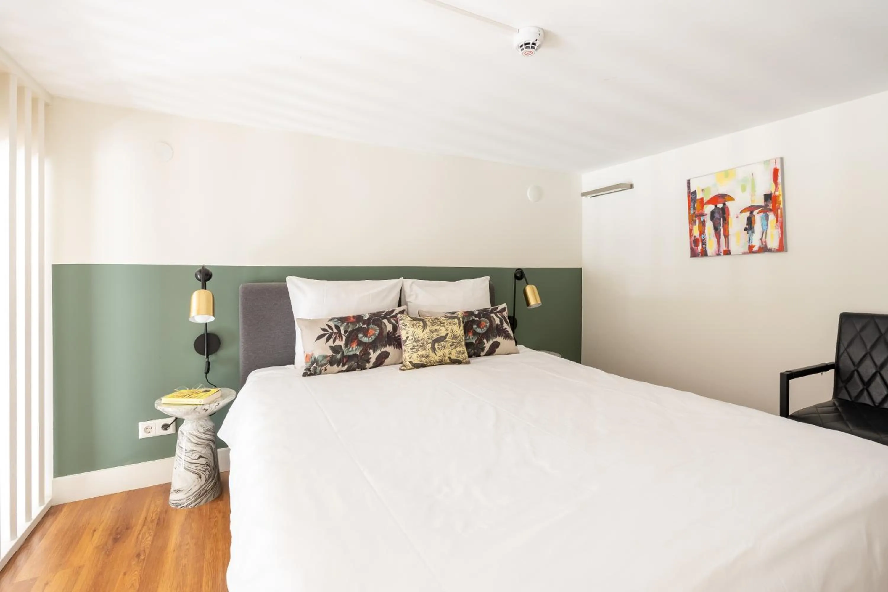 Bed in Amsterdam Dockside Flats