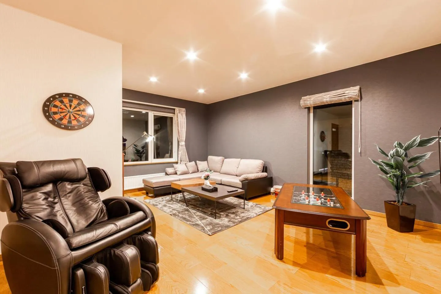 Living room in THE WORLDWIDE HOUSE