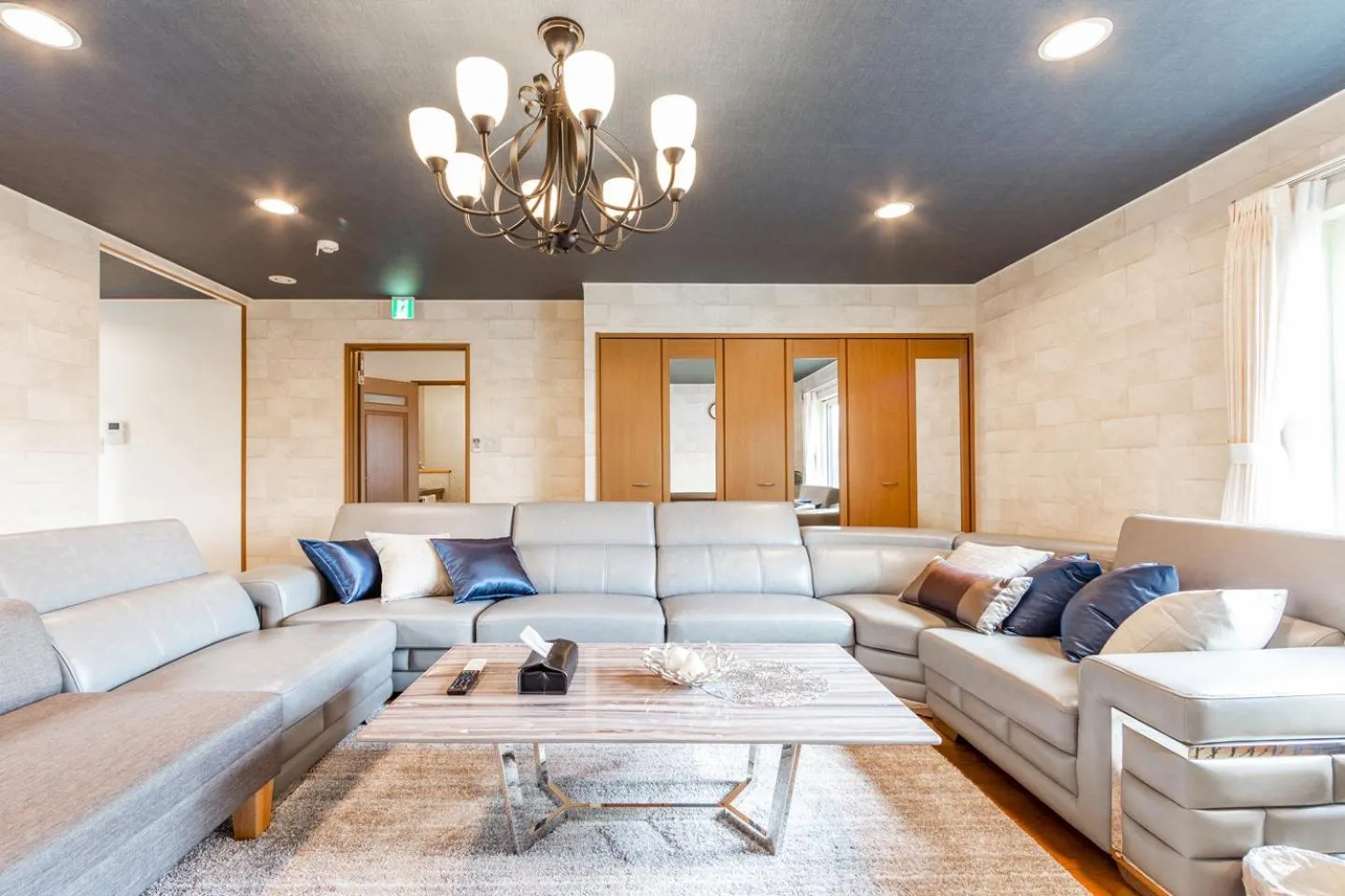 Living room in THE WORLDWIDE HOUSE