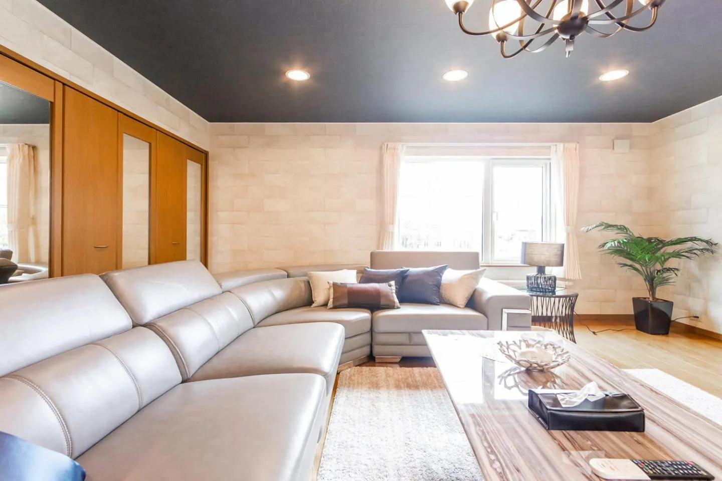 Living room in THE WORLDWIDE HOUSE