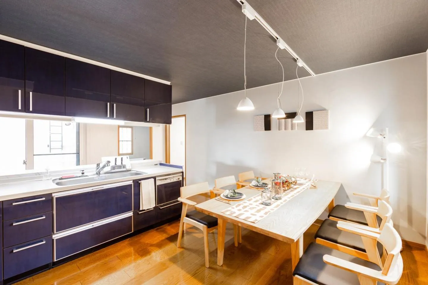 kitchen in THE WORLDWIDE HOUSE