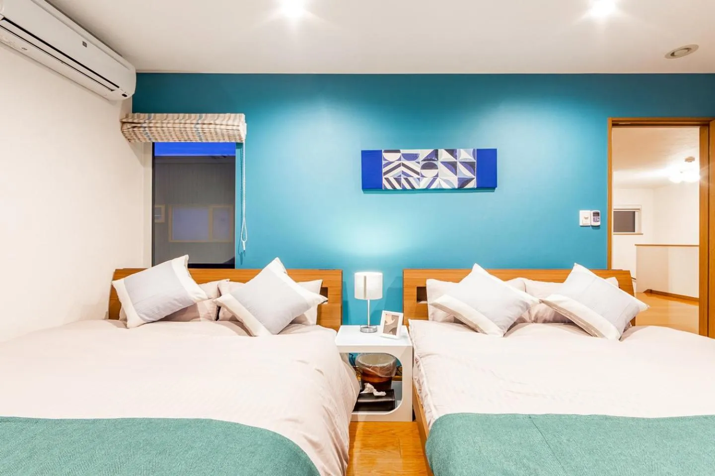 Bed in THE WORLDWIDE HOUSE