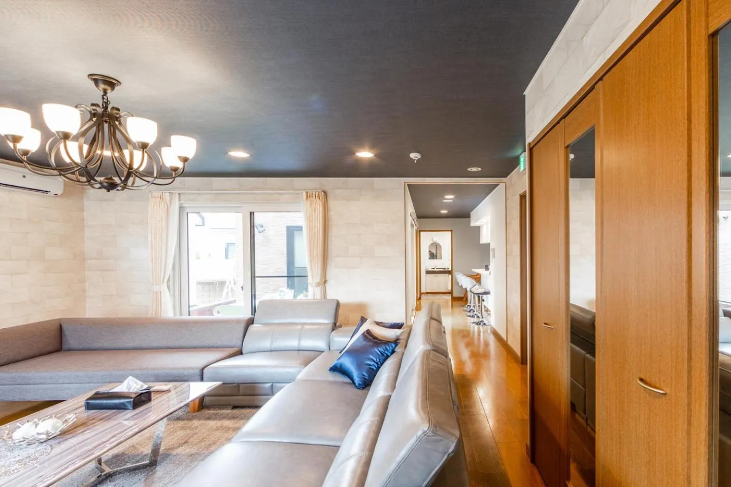 Living room in THE WORLDWIDE HOUSE