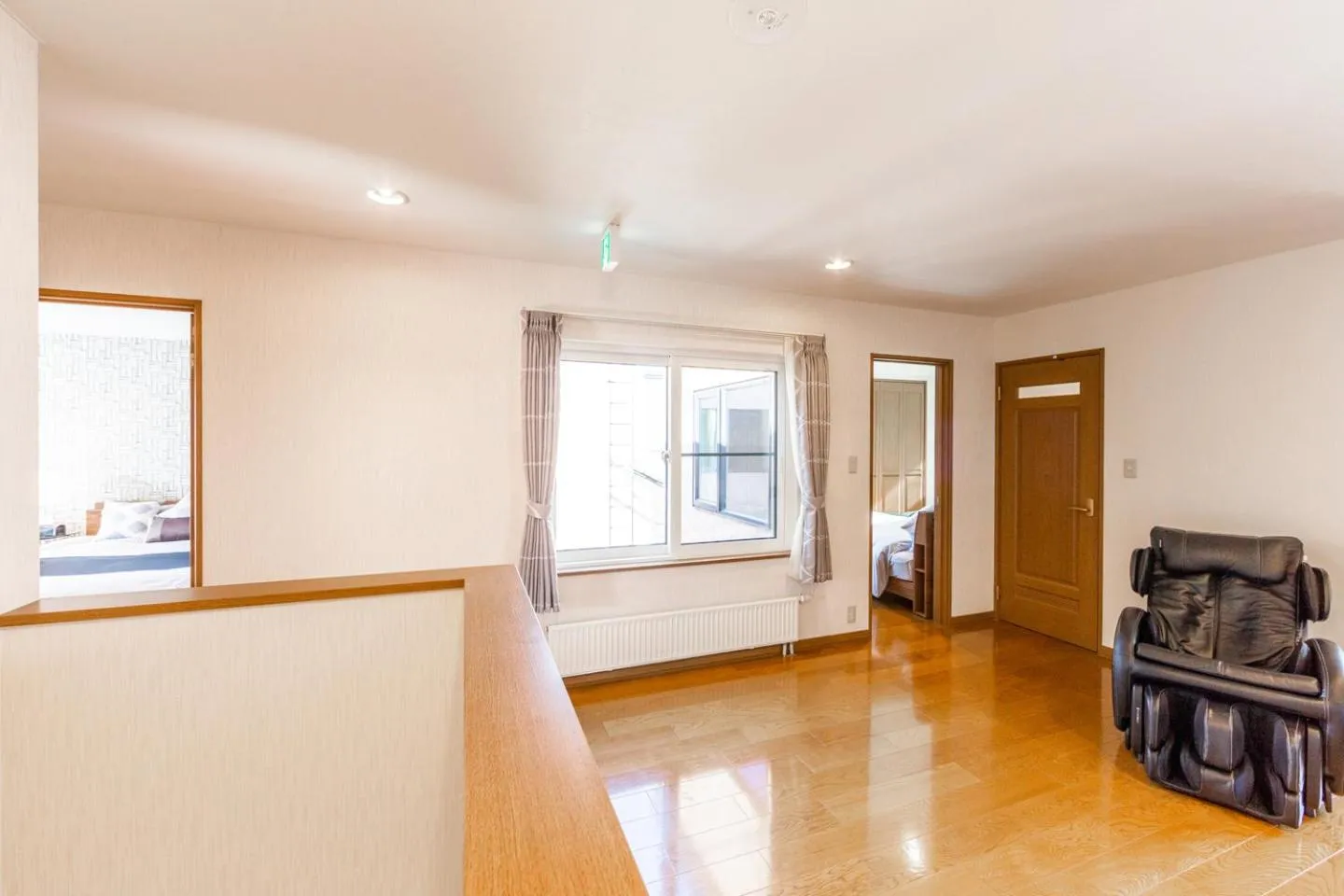 Area and facilities in THE WORLDWIDE HOUSE