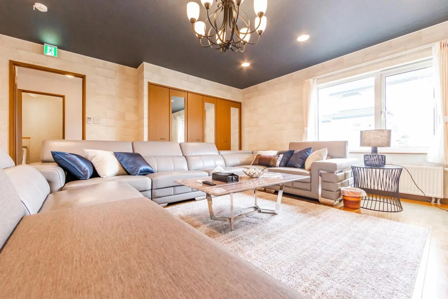 Living room in THE WORLDWIDE HOUSE