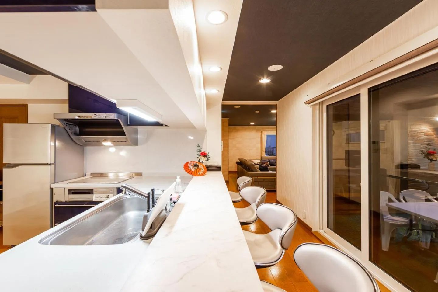 kitchen in THE WORLDWIDE HOUSE