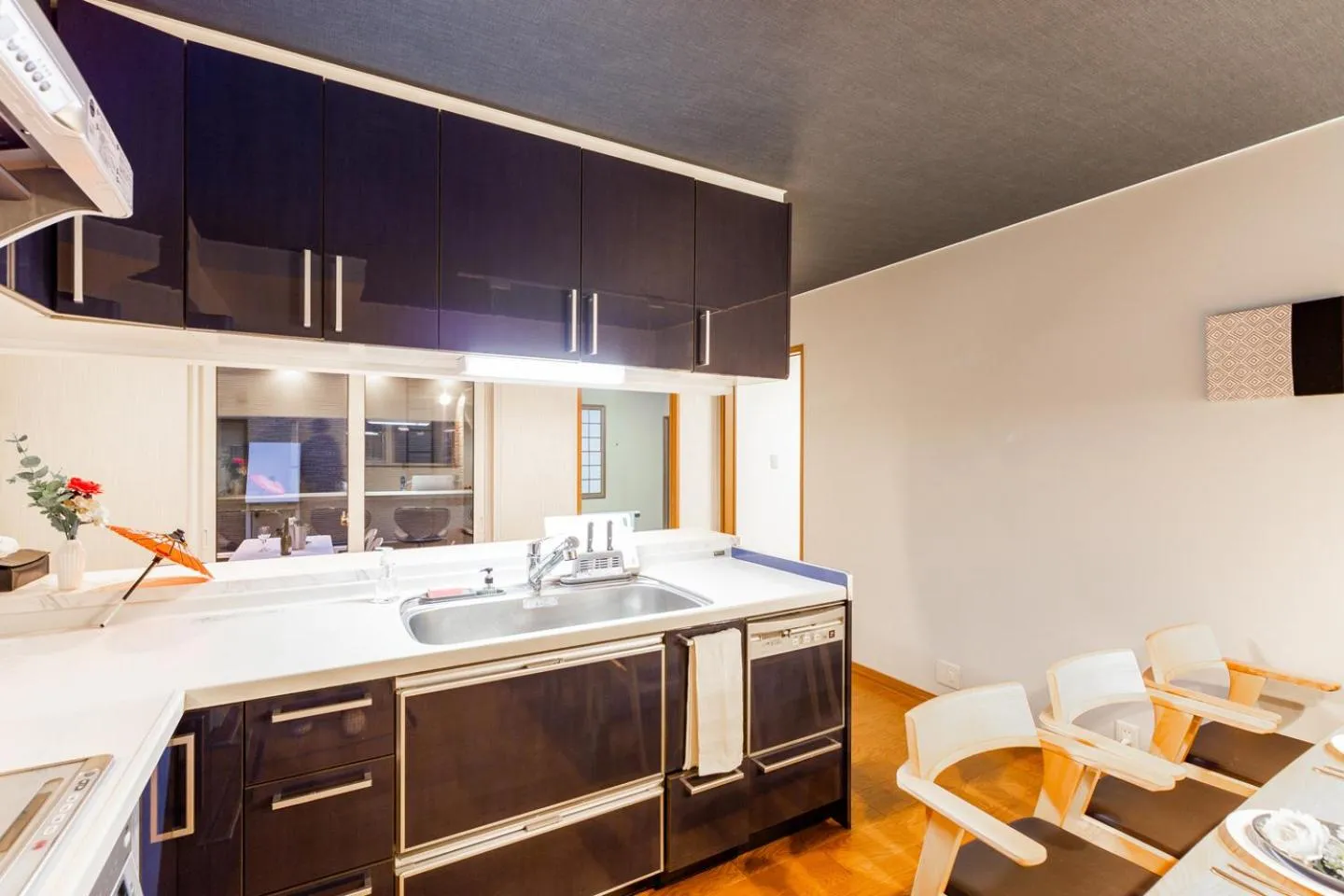 kitchen in THE WORLDWIDE HOUSE