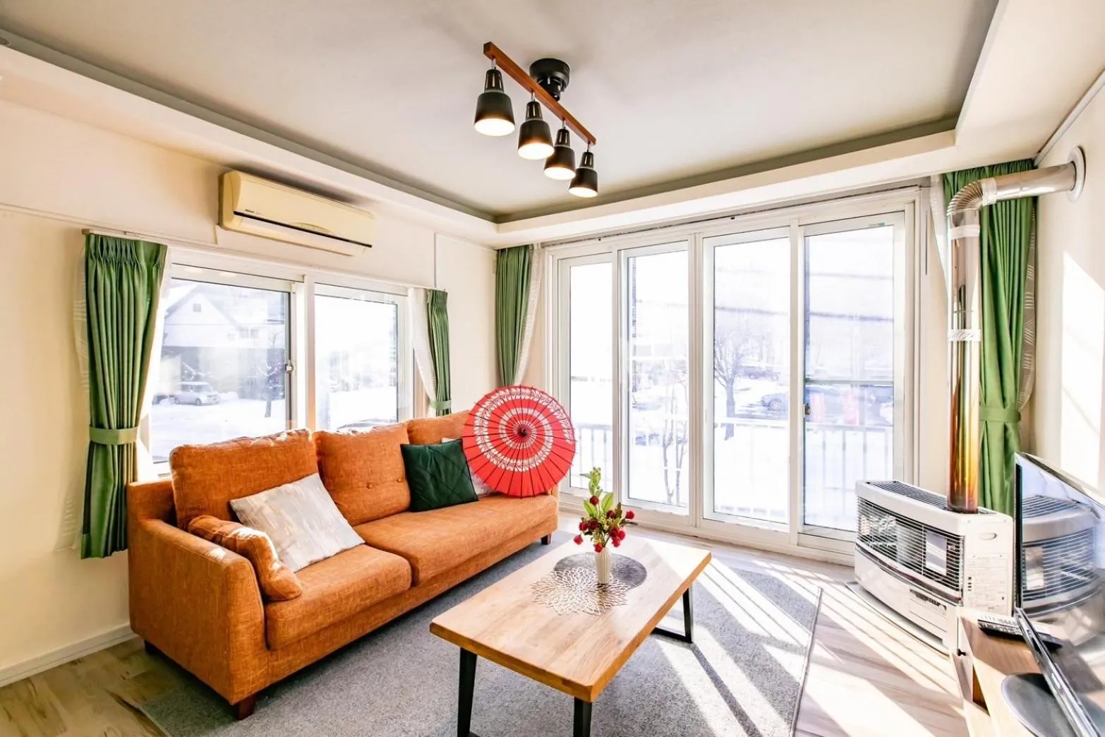 TV and multimedia in THE SUNLIGHT