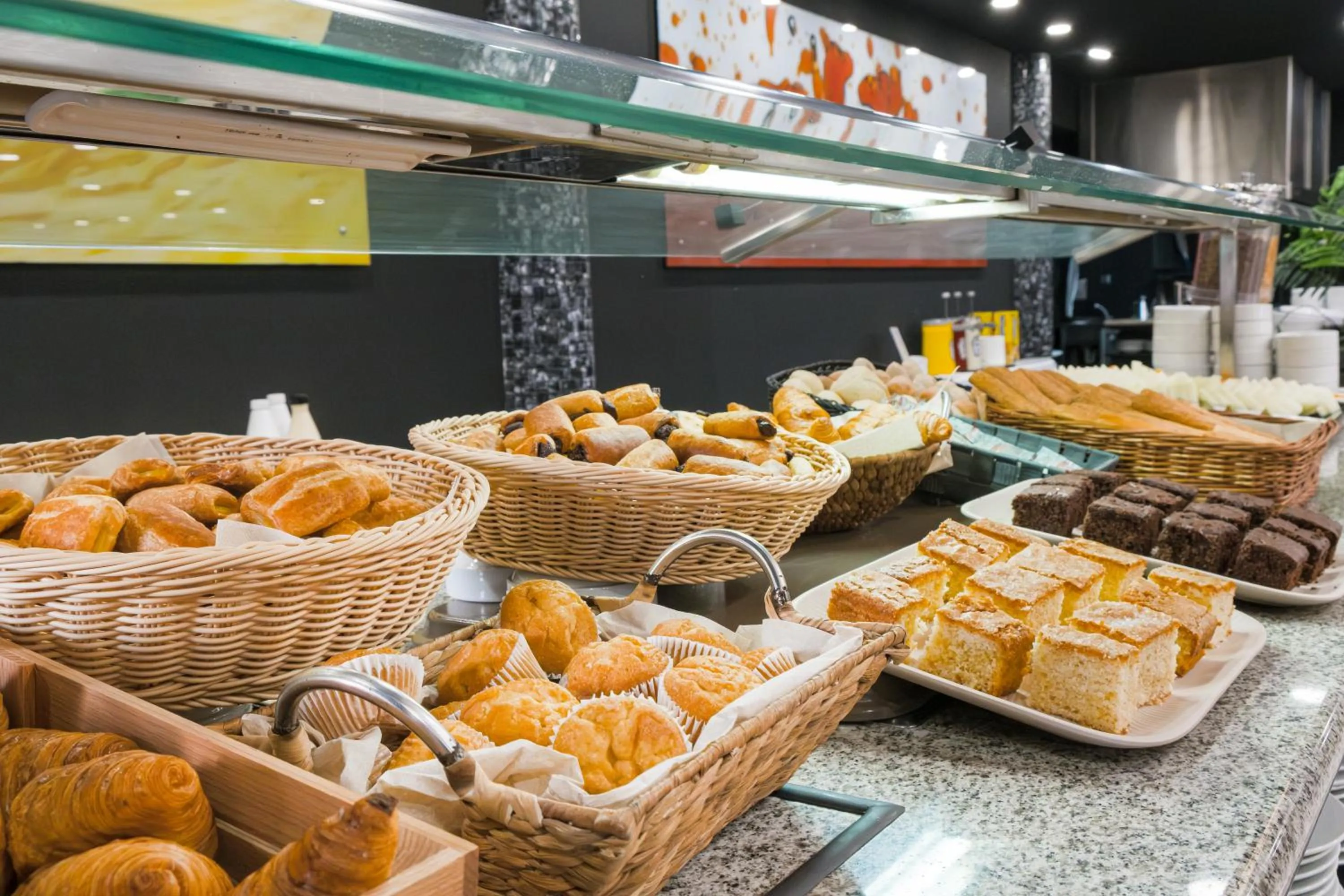 Restaurant/places to eat in Bakour La Manga Splash