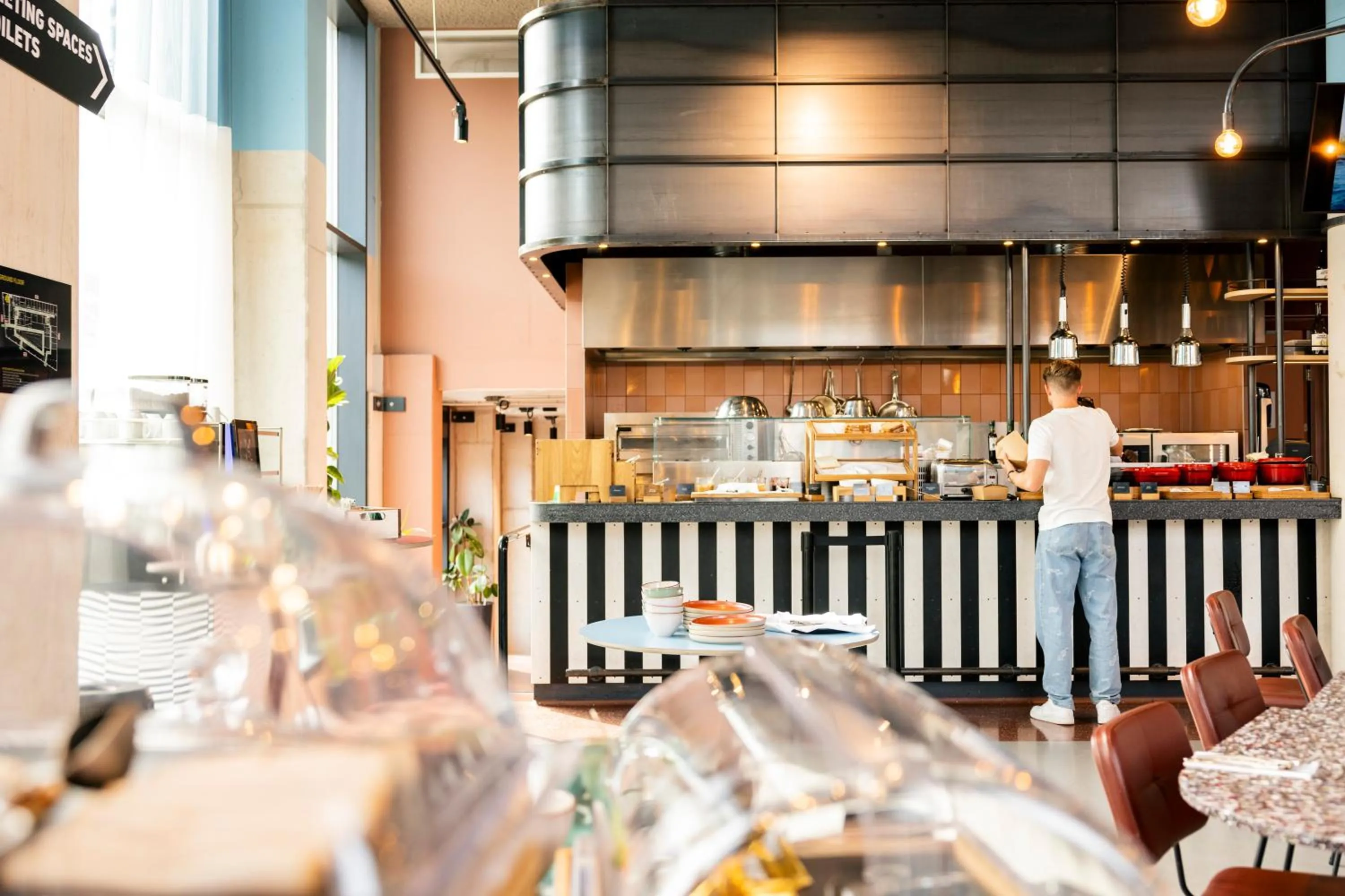 Restaurant/places to eat in The Social Hub Delft