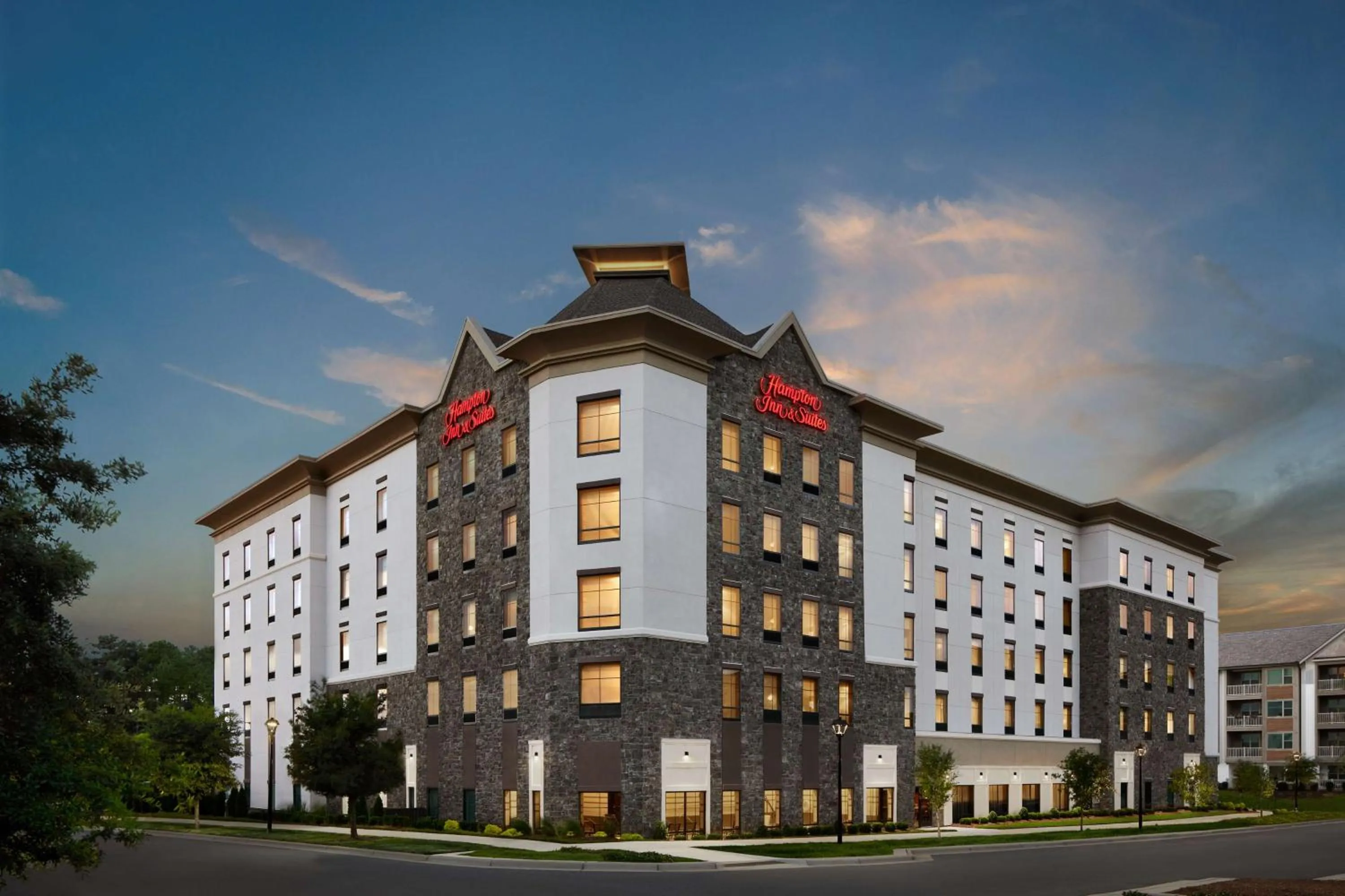 Property building in Hampton Inn & Suites Charlotte Steele Creek Road, NC