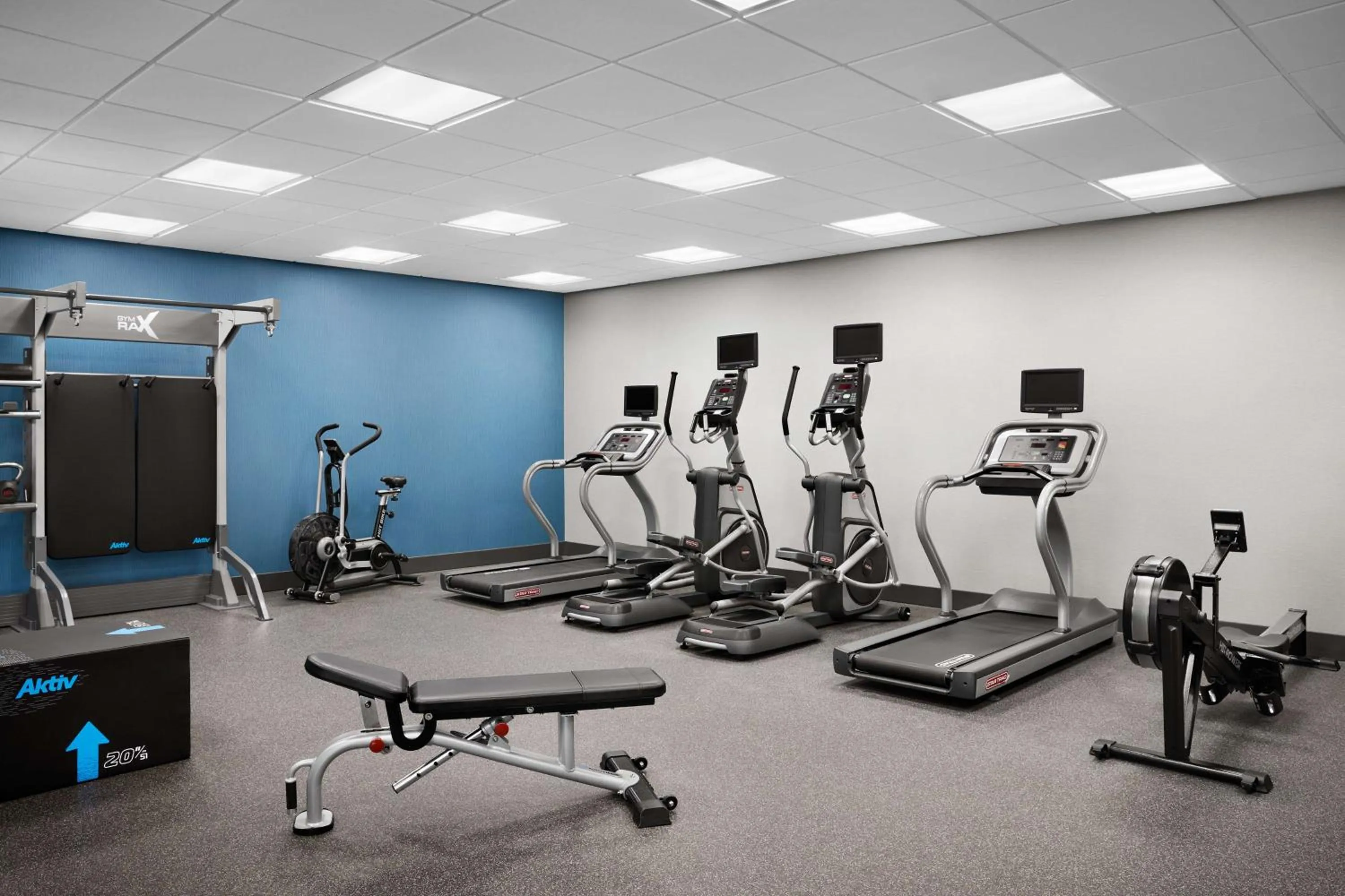 Fitness centre/facilities in Hampton Inn & Suites Charlotte Steele Creek Road, NC