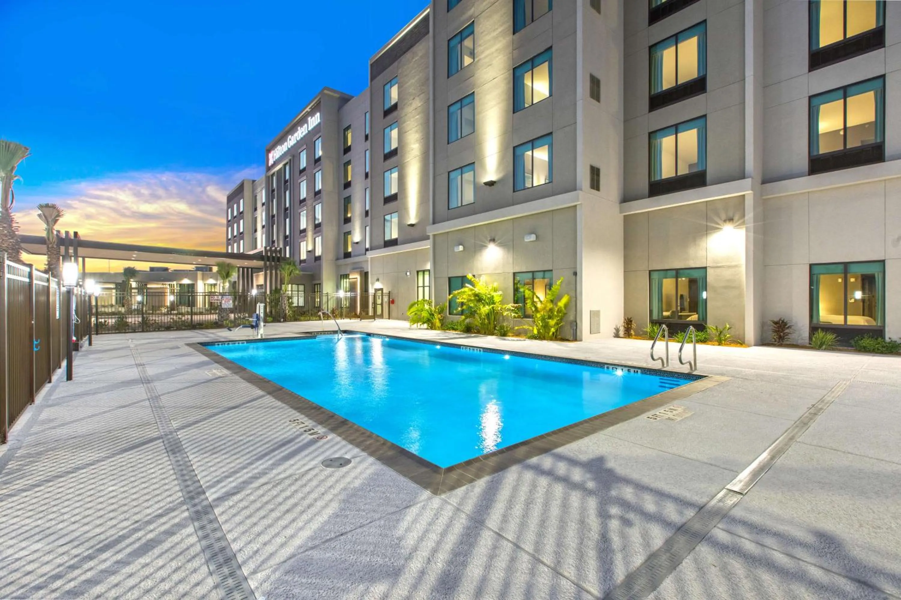 Pool view in Hilton Garden Inn Harlingen Convention Center, Tx