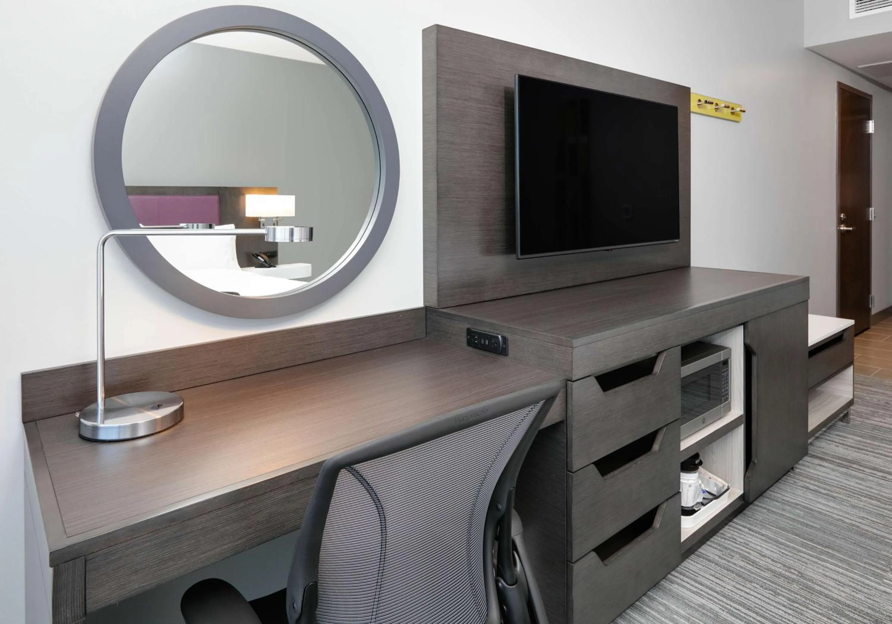 Bedroom in Hampton Inn by Hilton Irvine Spectrum Lake Forest