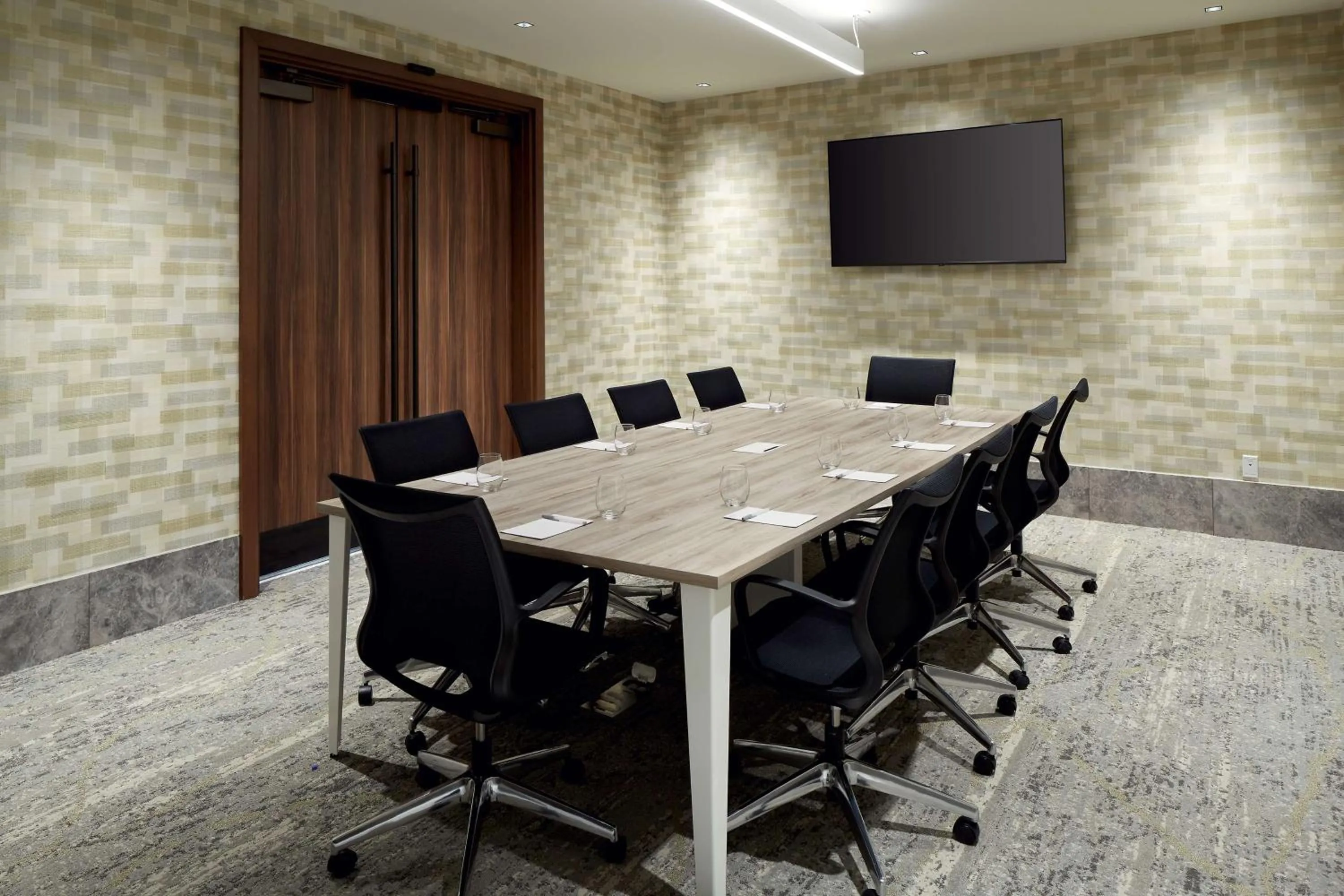 Meeting/conference room in Homewood Suites By Hilton Montreal Midtown