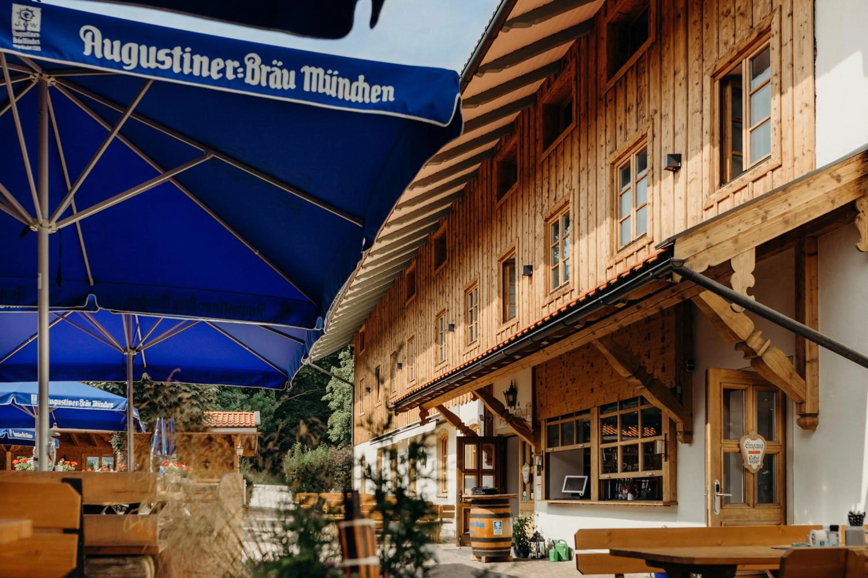 Property building in Tegernseer Hof