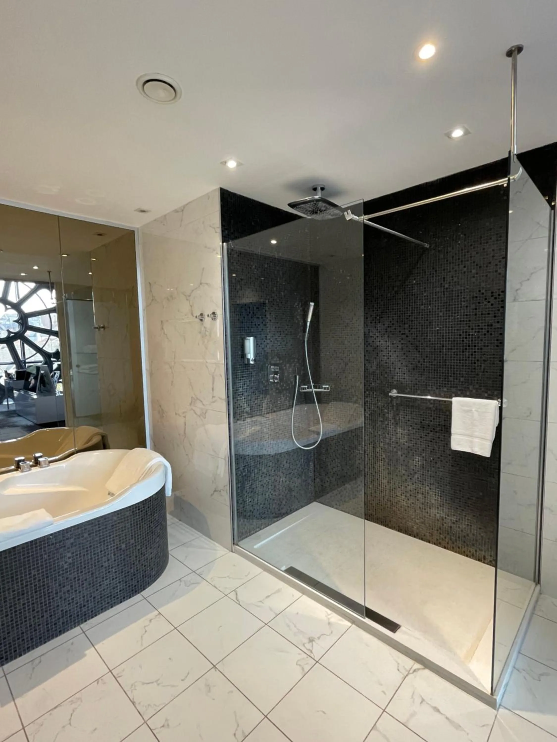 Shower in Martin's Dream Hotel