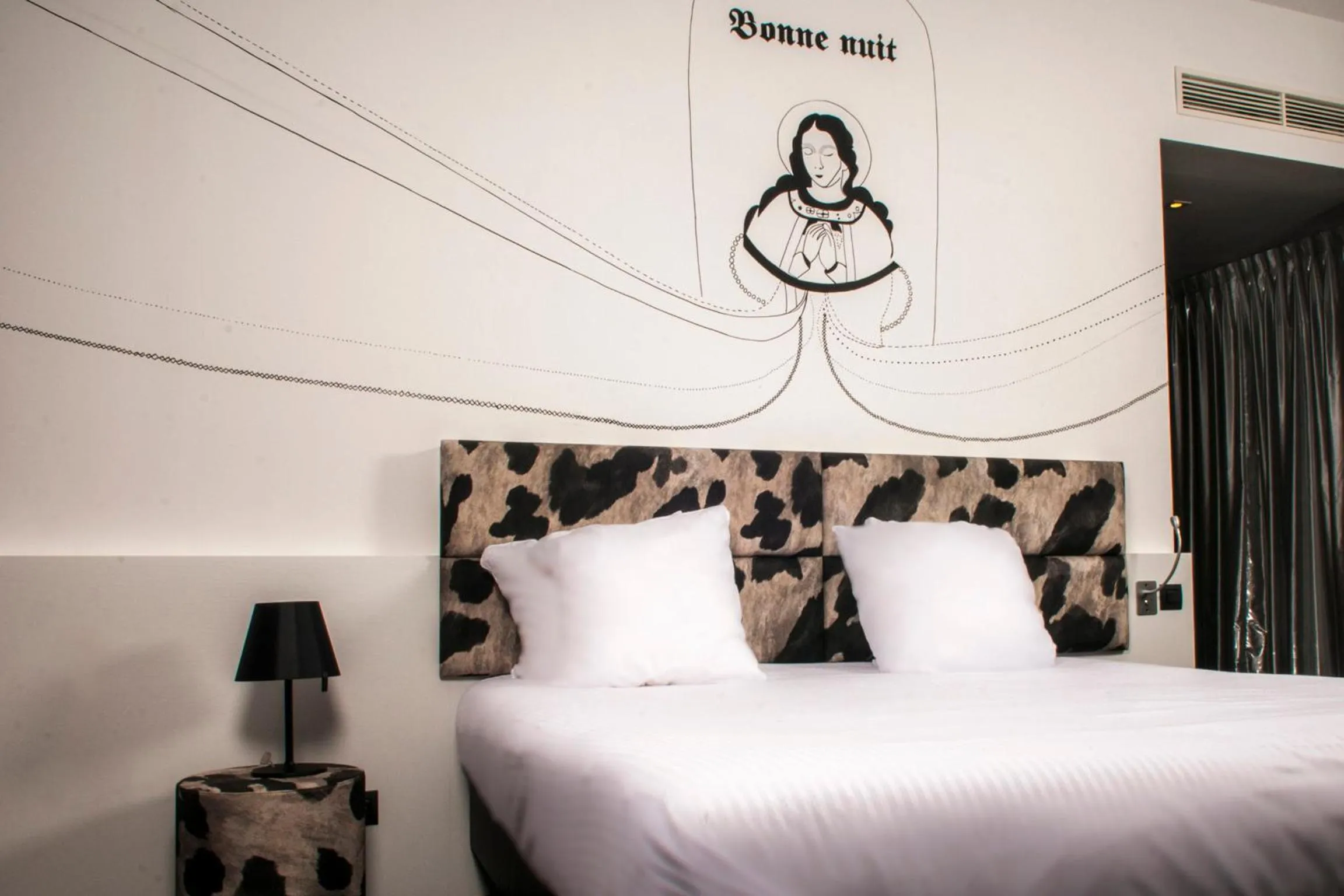 Bed in Martin's Dream Hotel