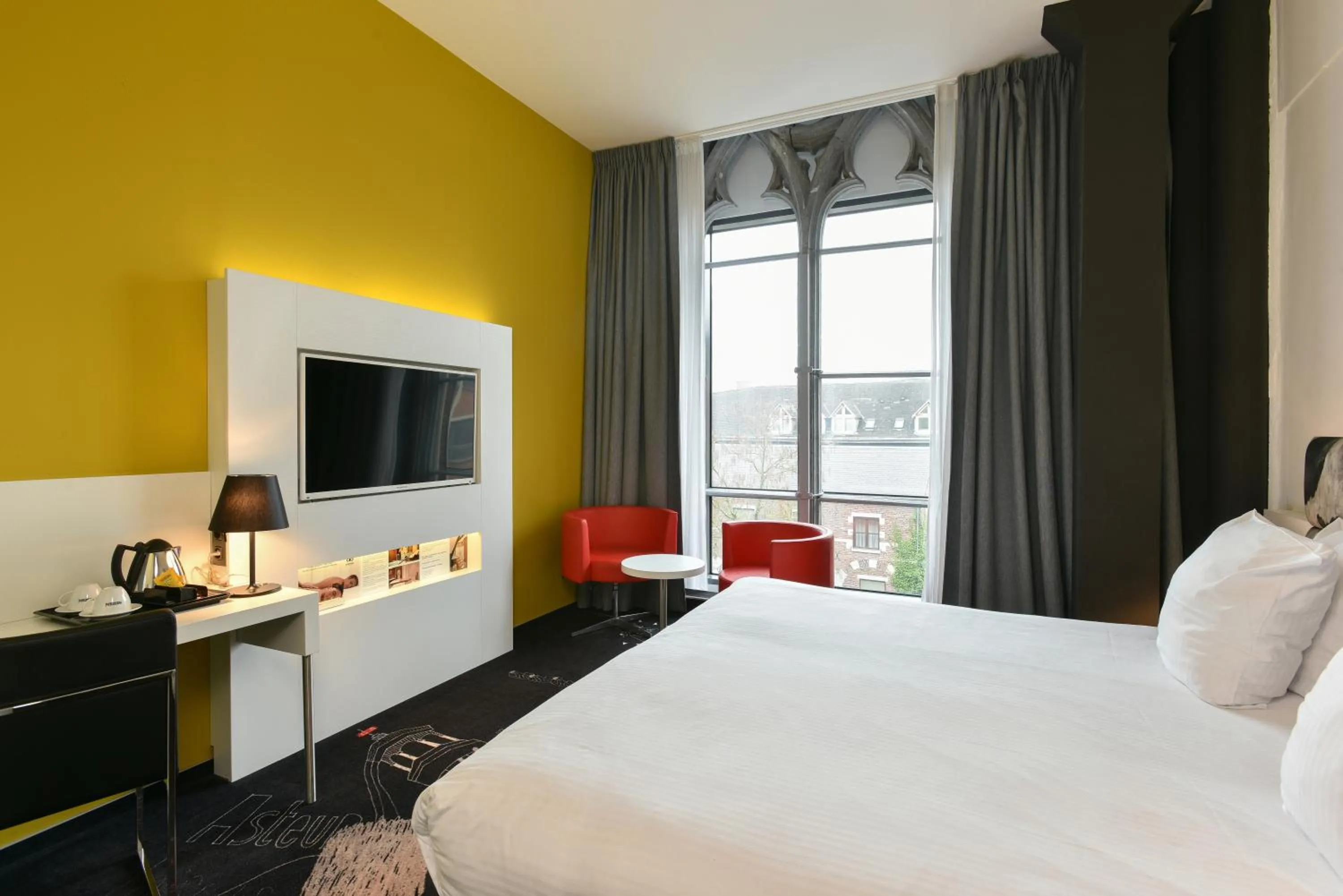 Bed in Martin's Dream Hotel