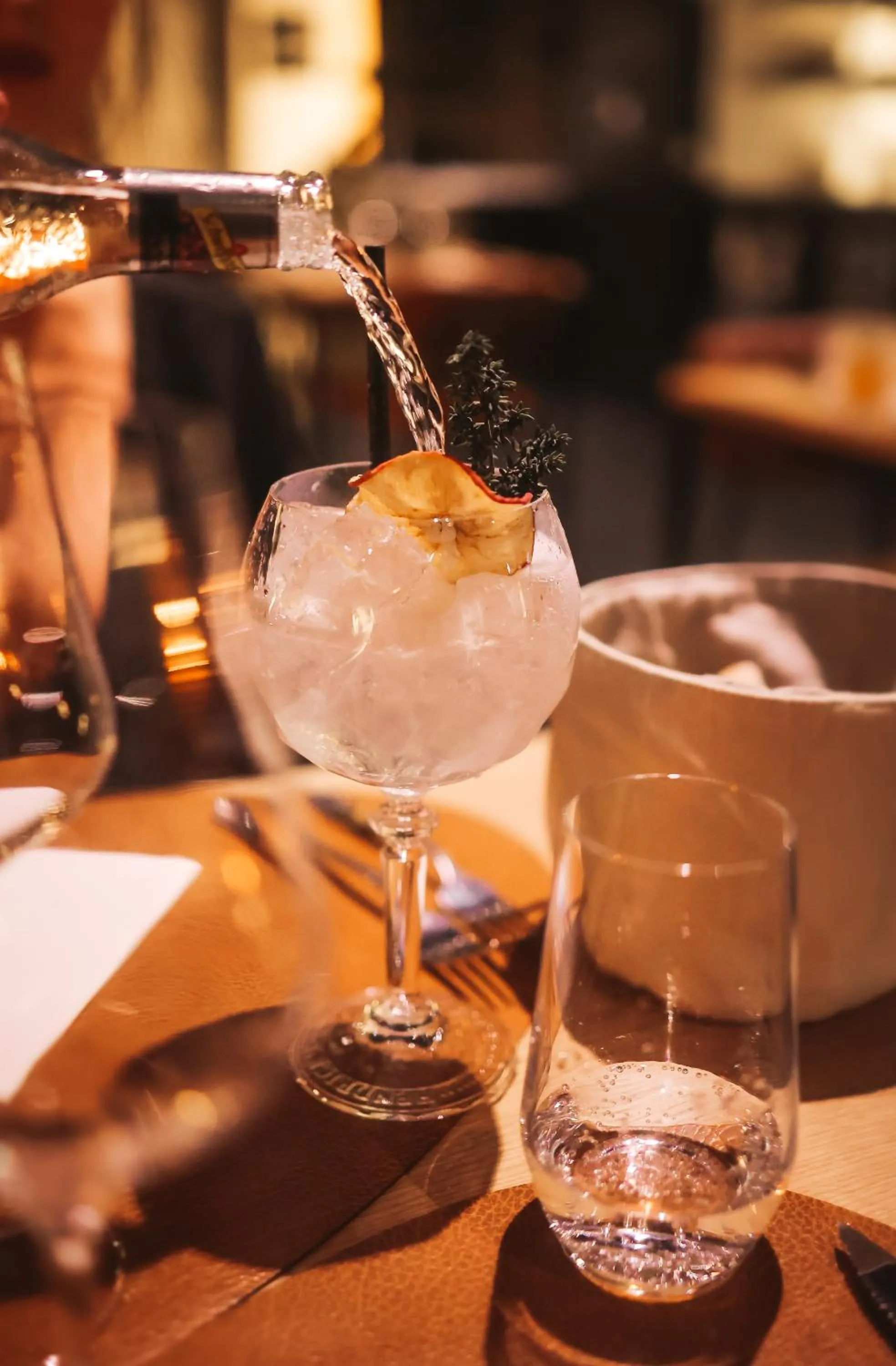 Restaurant/places to eat in Martin's Dream Hotel