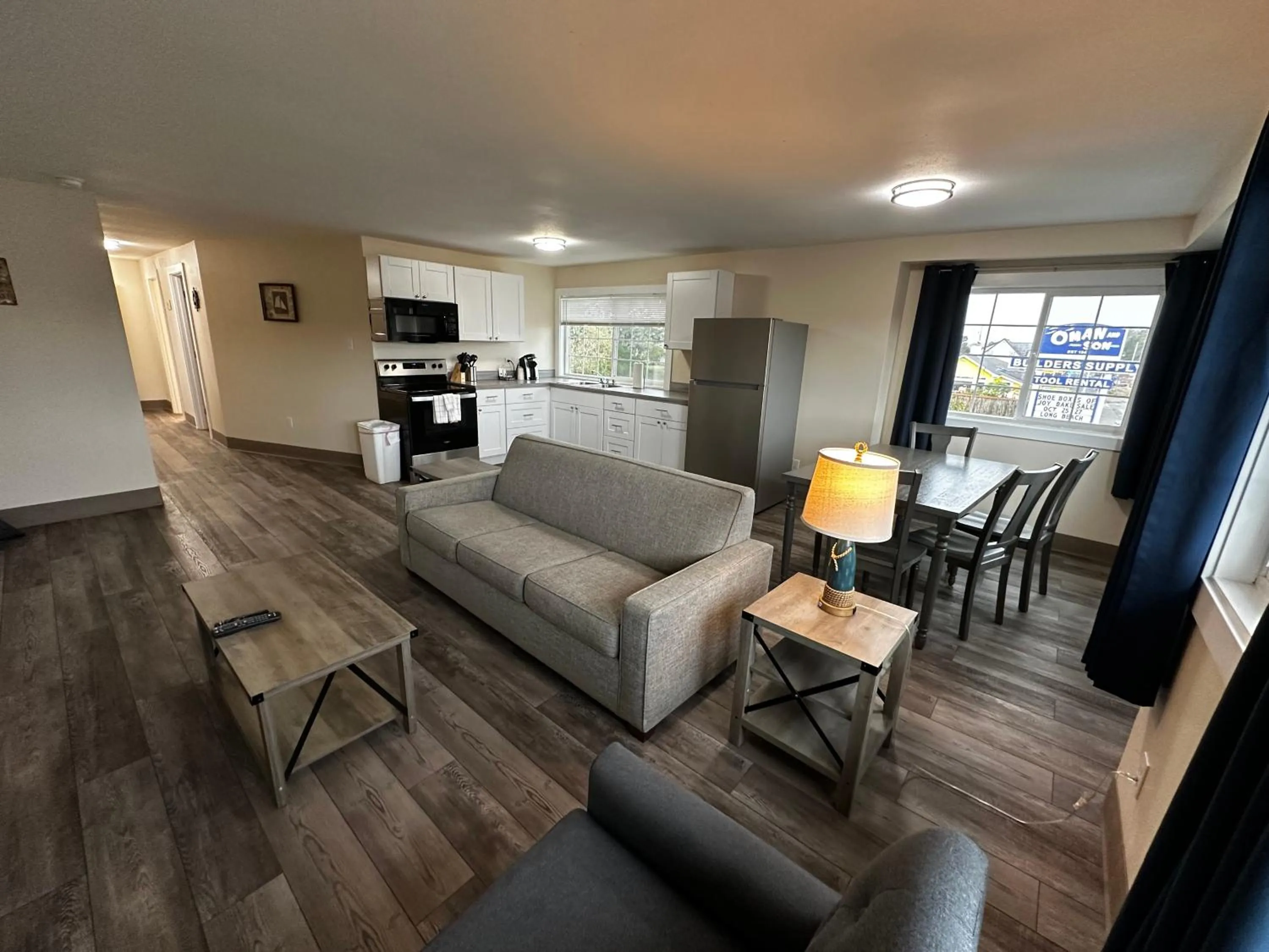 Kitchen or kitchenette in Coastal Inn and Suites