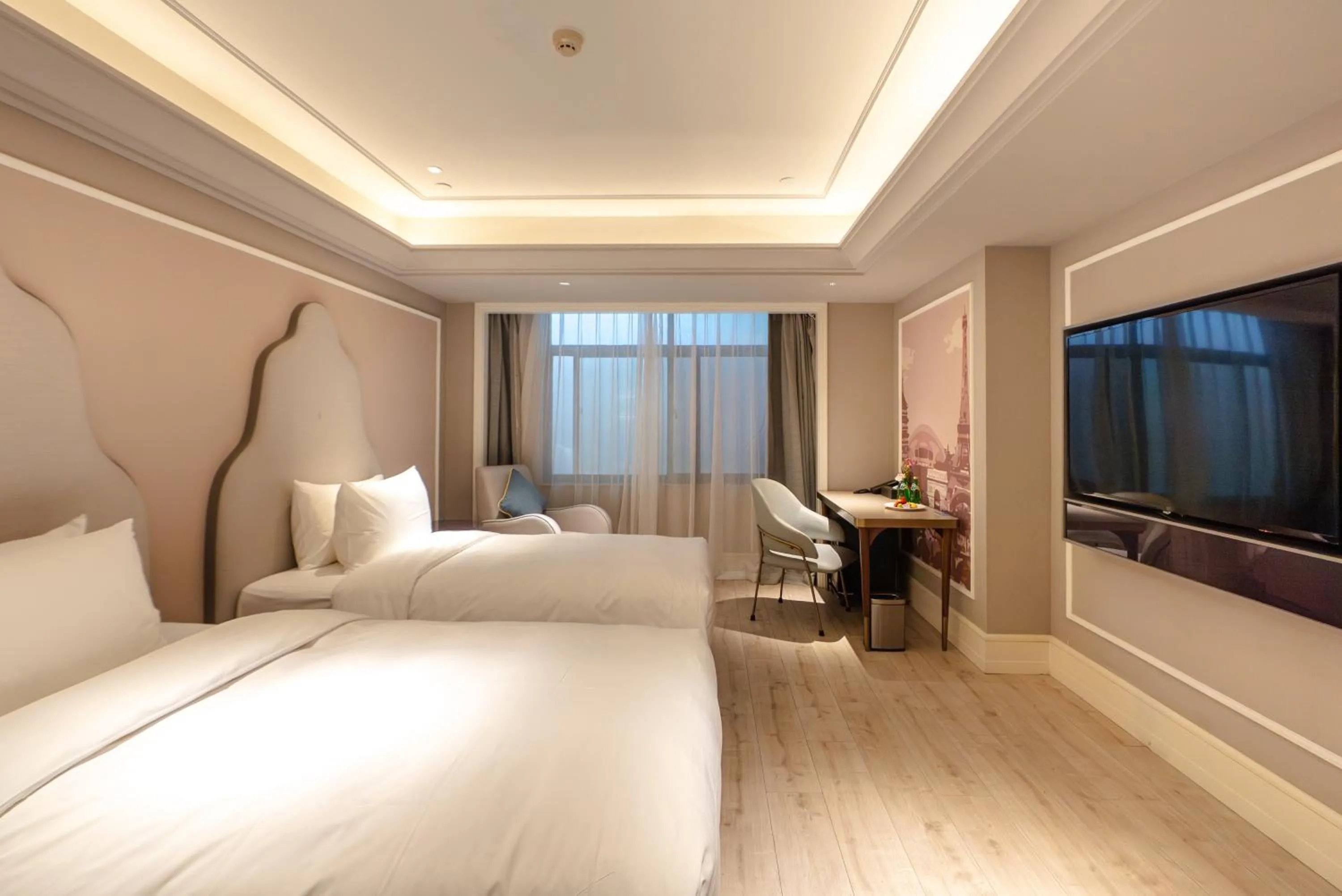 Bed in Mercure Hotel Hangzhou East Railway Station