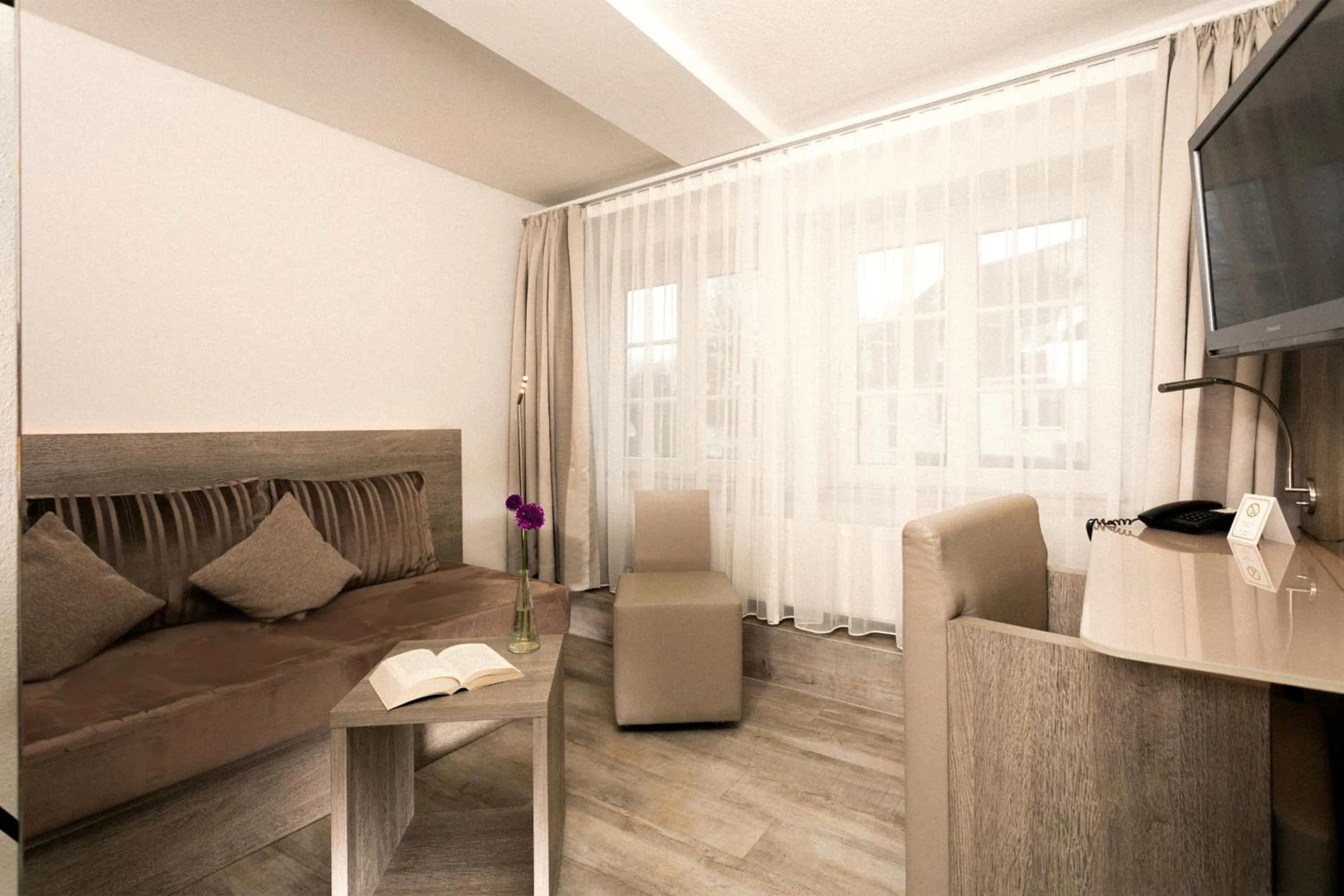 Photo of the whole room in Hotel Deutsches Haus