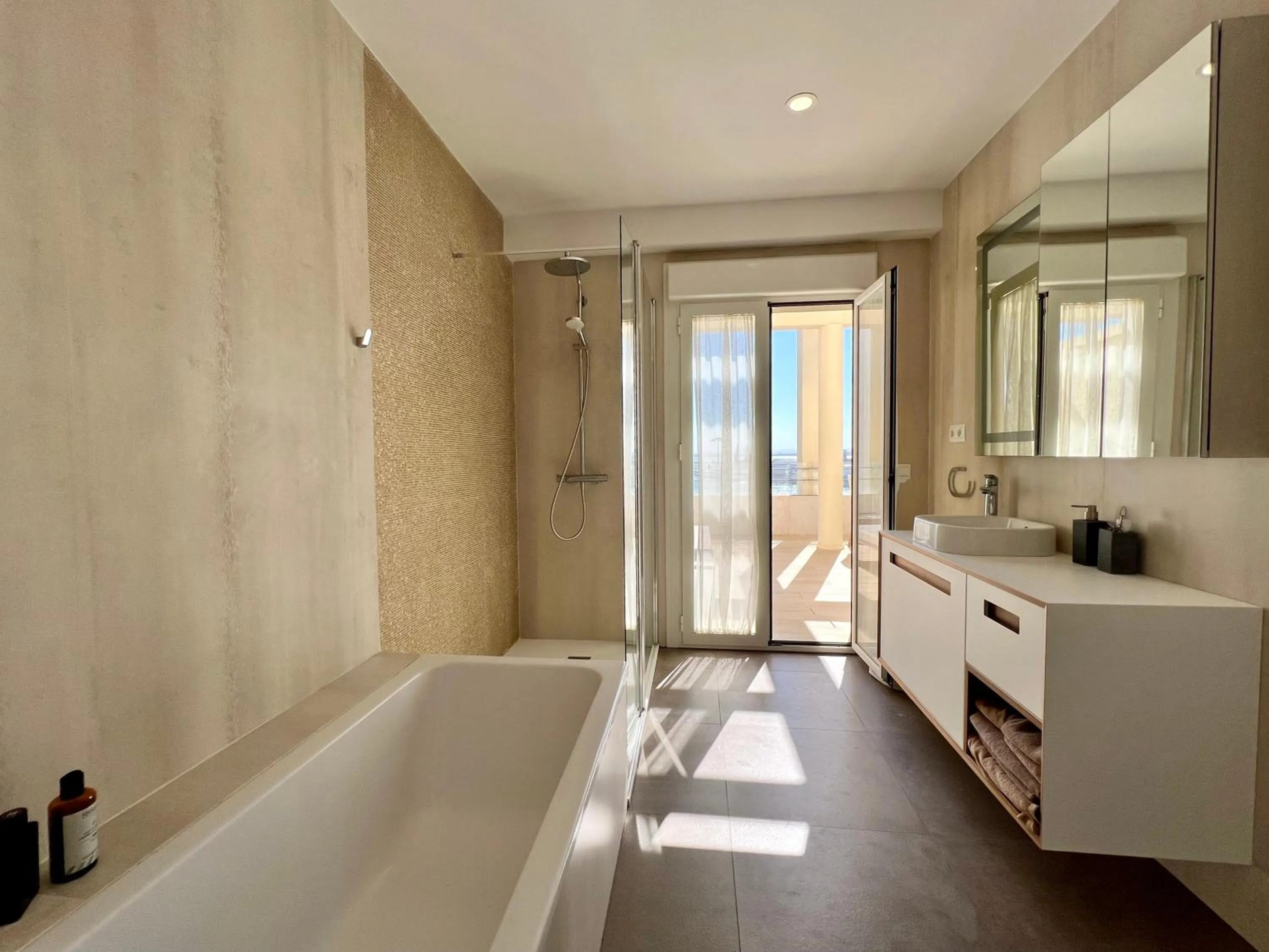 Bathroom in Plaza Mina Suites - Adults Recommended by Luxury Suites Cadiz