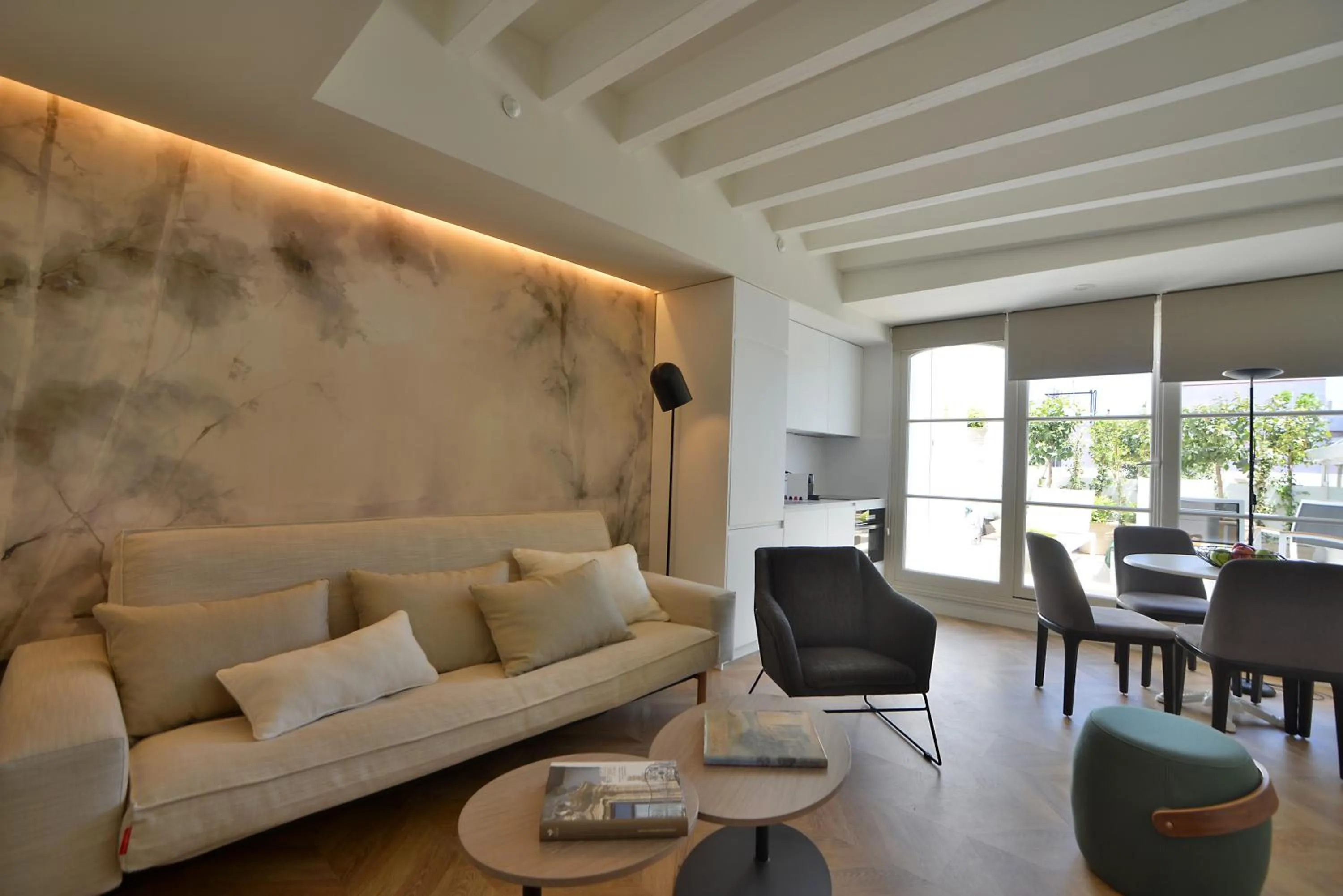 Living room in Plaza Mina Suites - Adults Recommended by Luxury Suites Cadiz