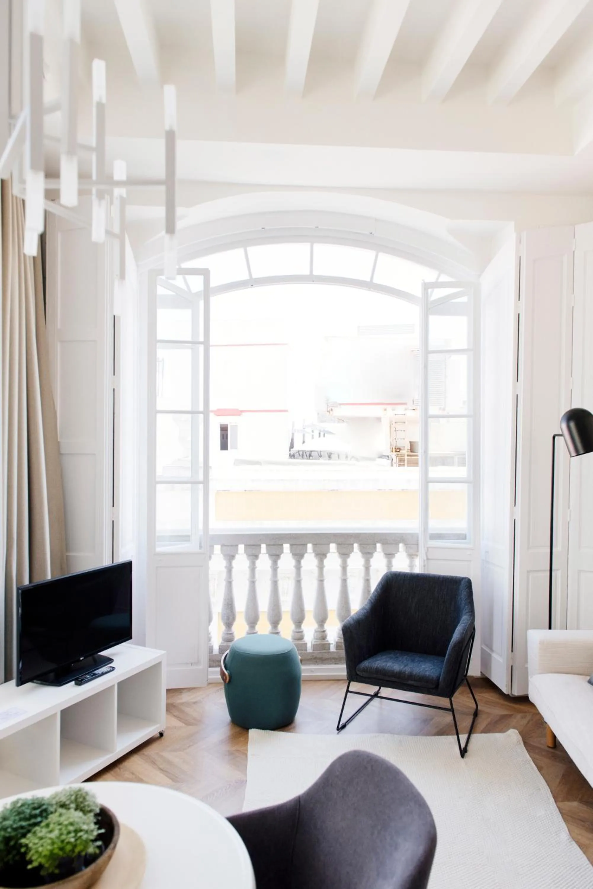 Decorative detail in Plaza Mina Suites - Adults Recommended by Luxury Suites Cadiz