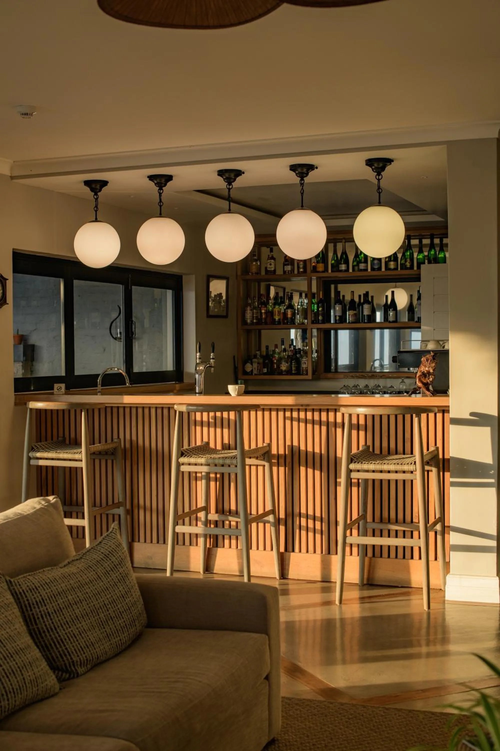 Lounge or bar in Valley Lodge - Babanango Game Reserve