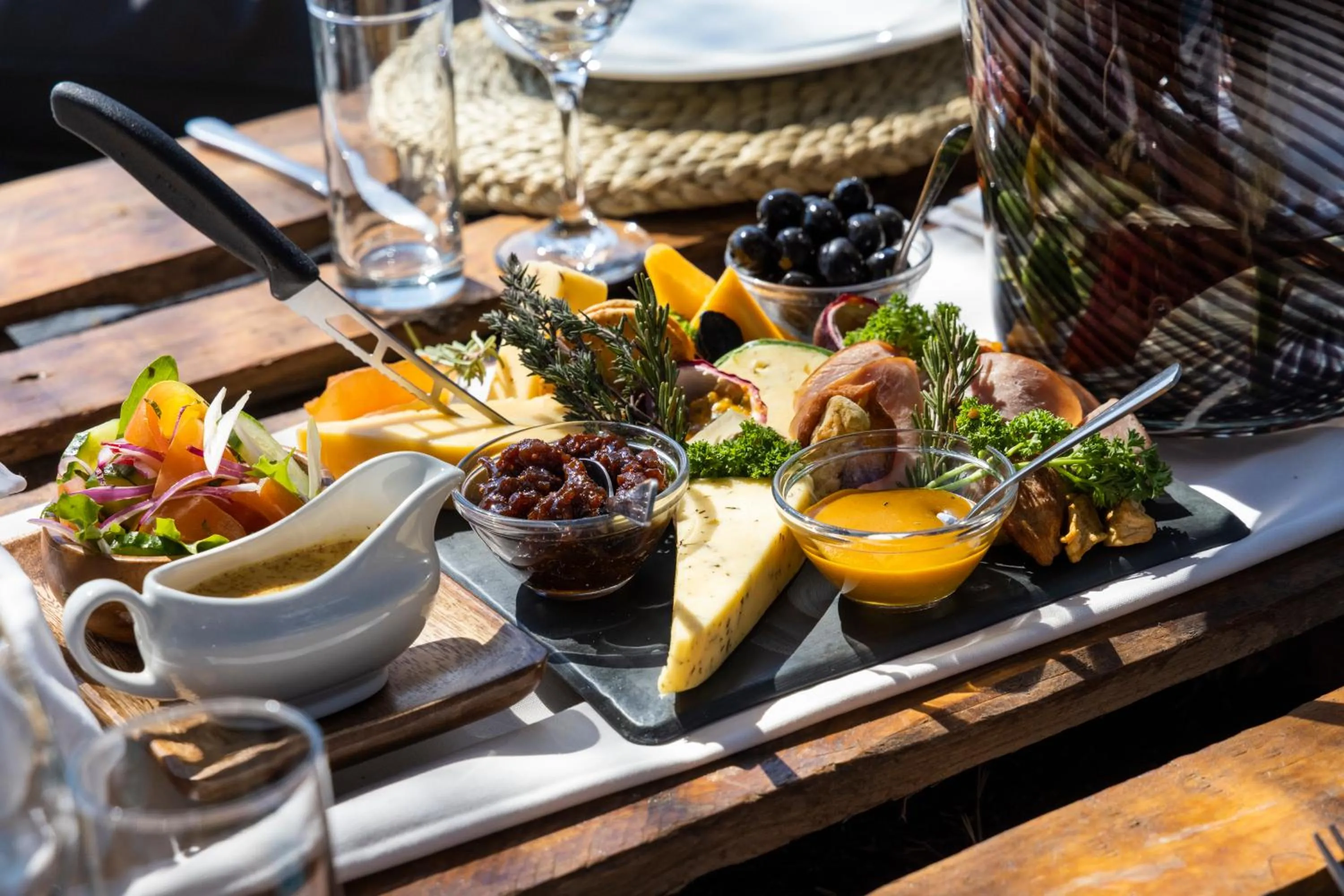 Food and drinks in Valley Lodge - Babanango Game Reserve