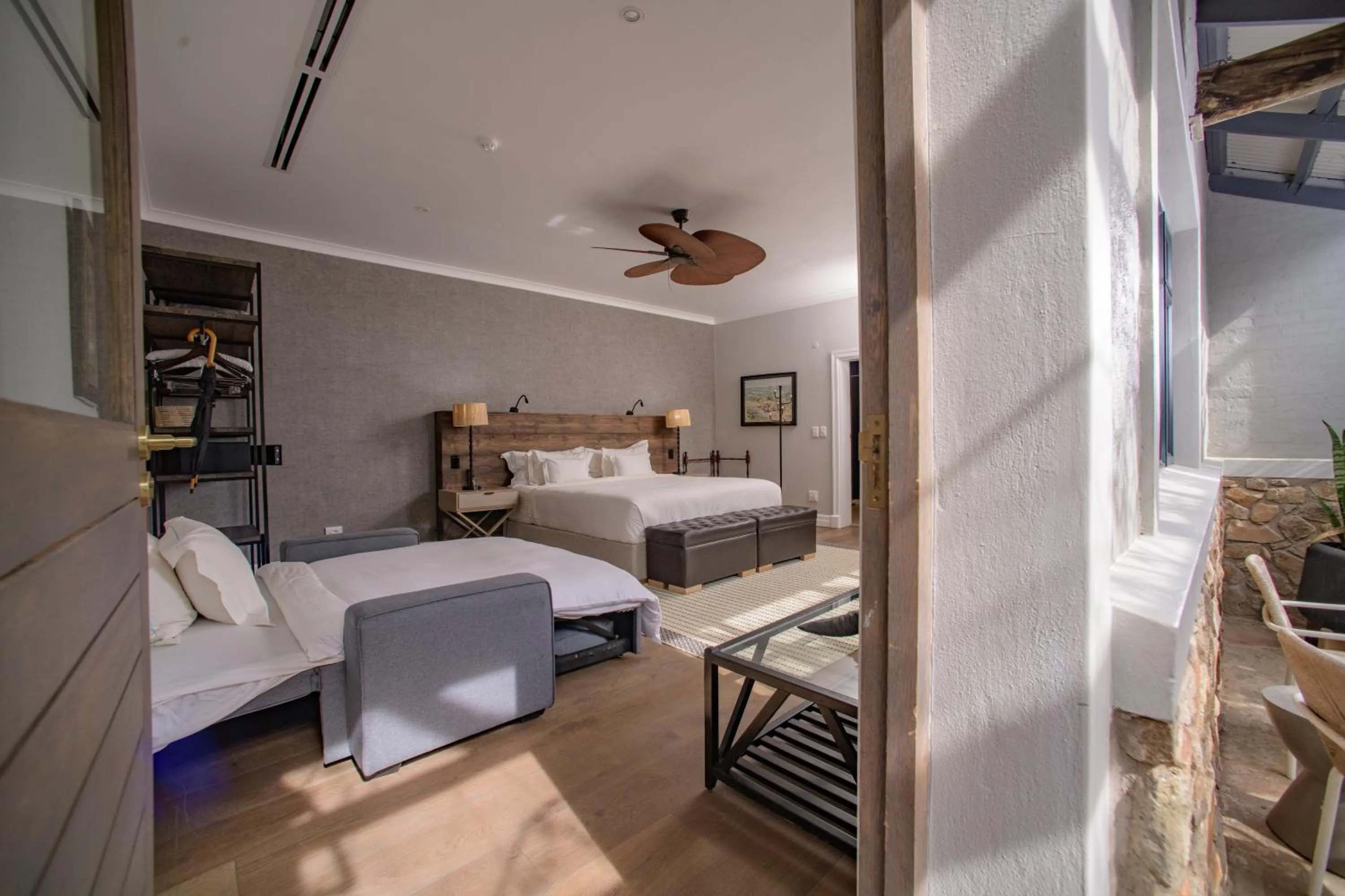 Bedroom, Bed in Valley Lodge - Babanango Game Reserve