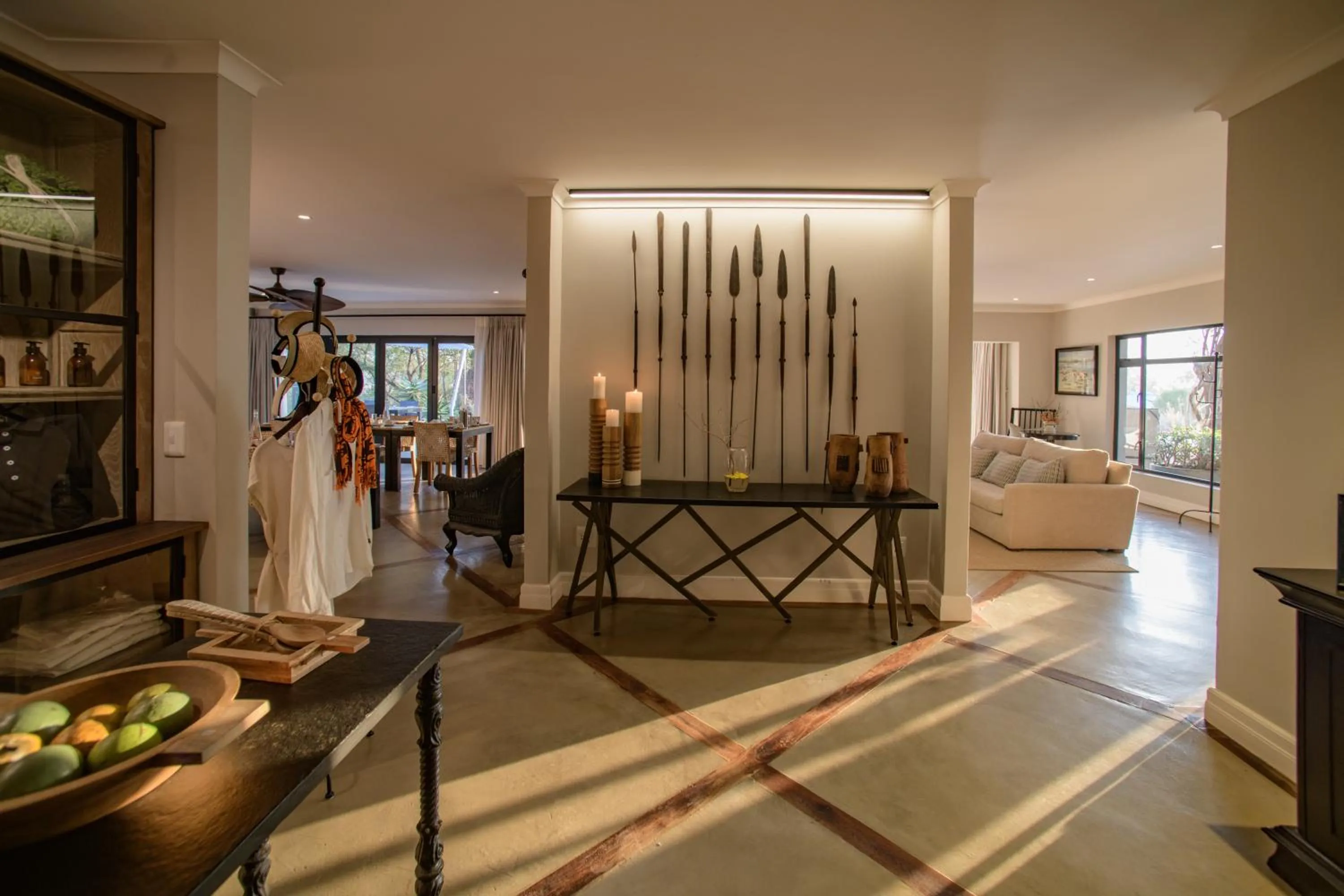 Lounge or bar in Valley Lodge - Babanango Game Reserve