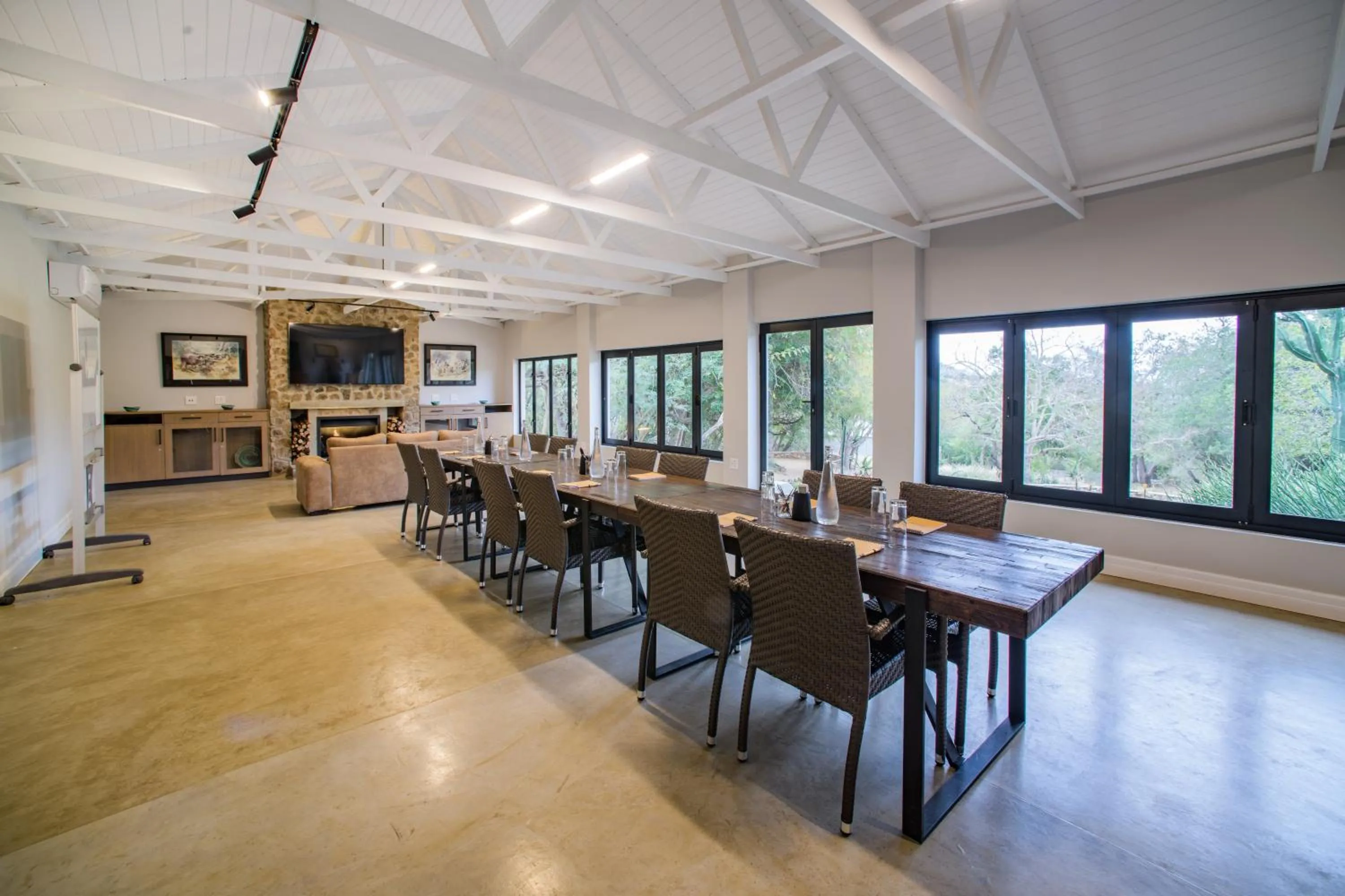 Meeting/conference room in Valley Lodge - Babanango Game Reserve