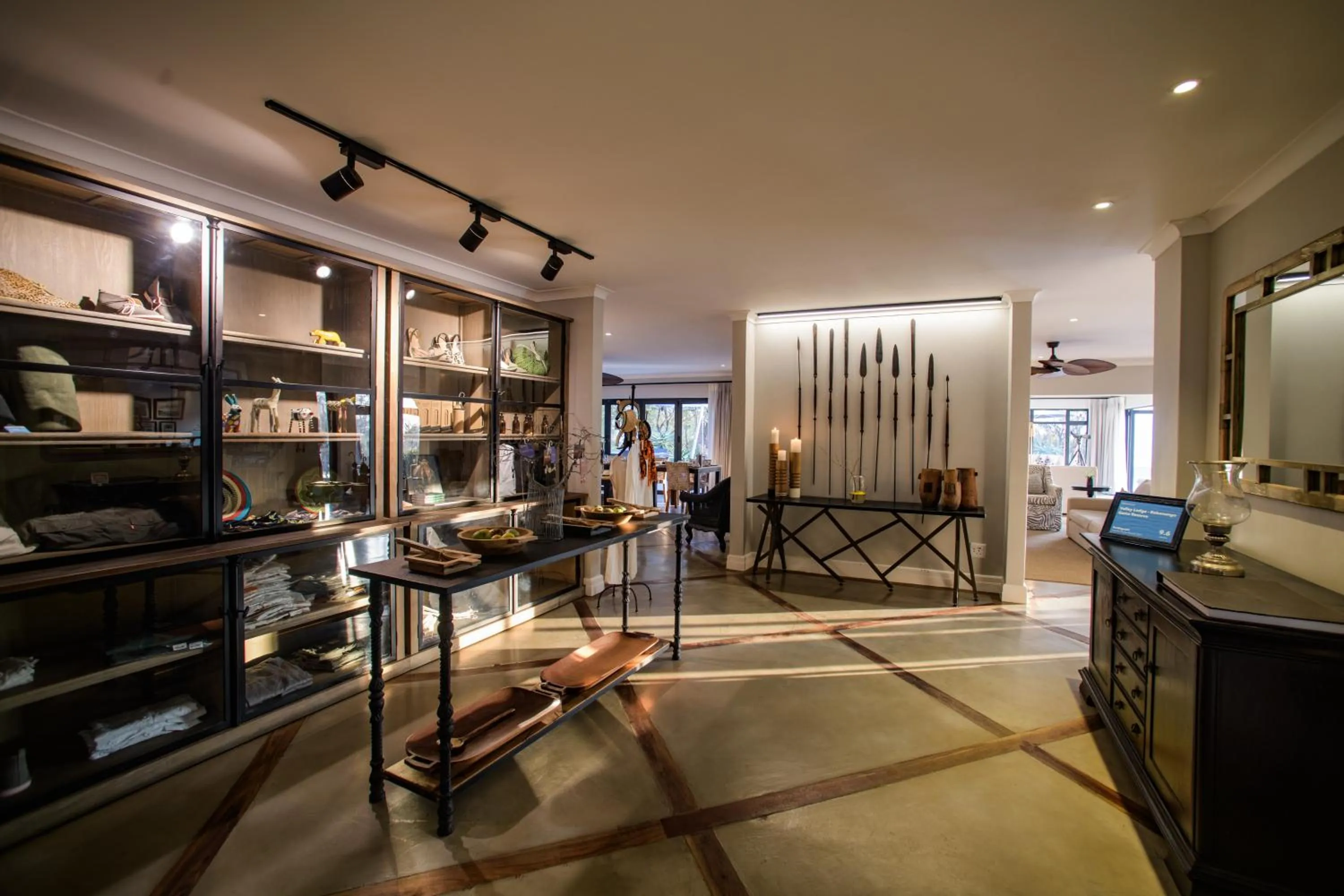 Lounge or bar in Valley Lodge - Babanango Game Reserve