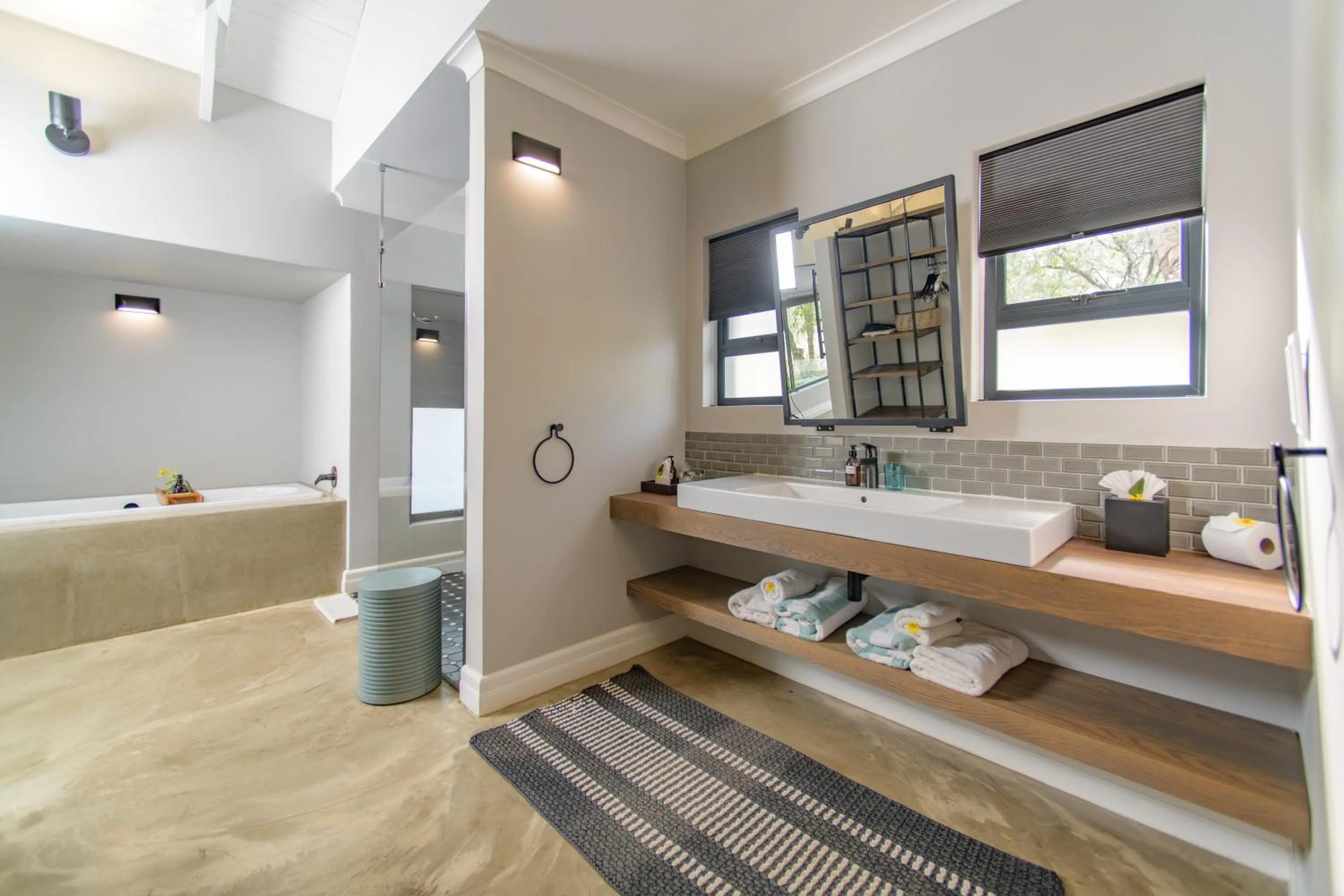 Bedroom in Valley Lodge - Babanango Game Reserve