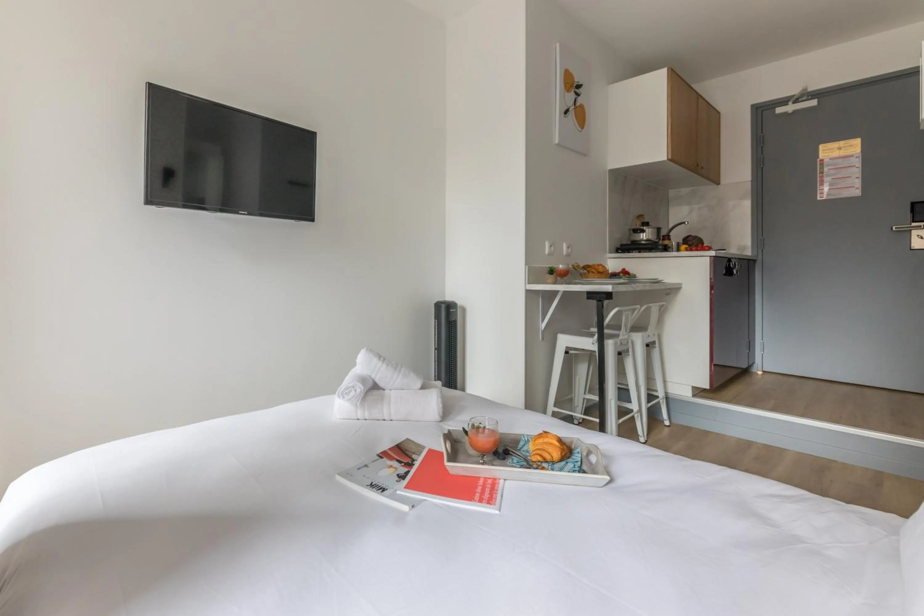 Bed in WS Tour Eiffel - Saint-Charles