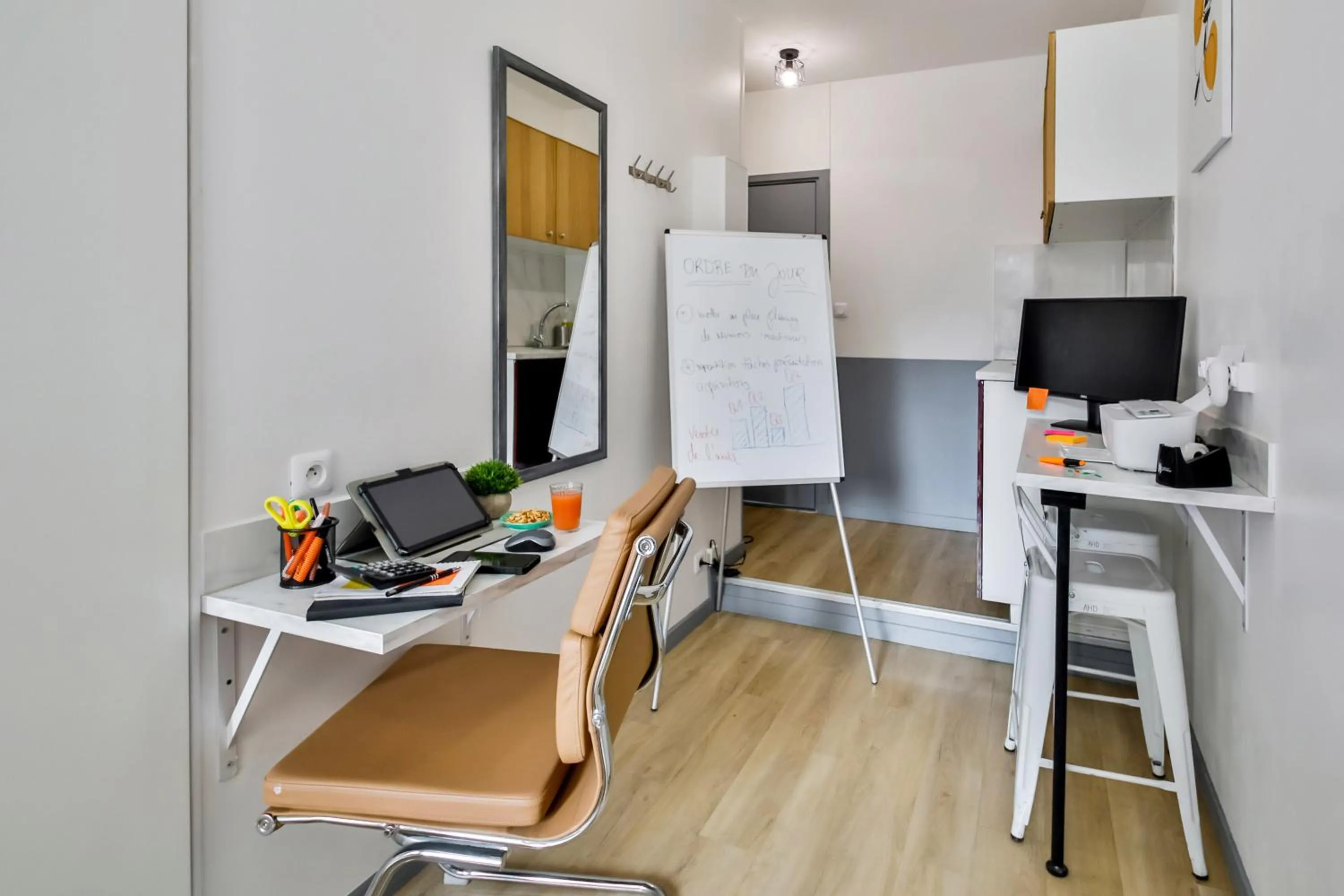 Seating area in WS Tour Eiffel - Saint-Charles