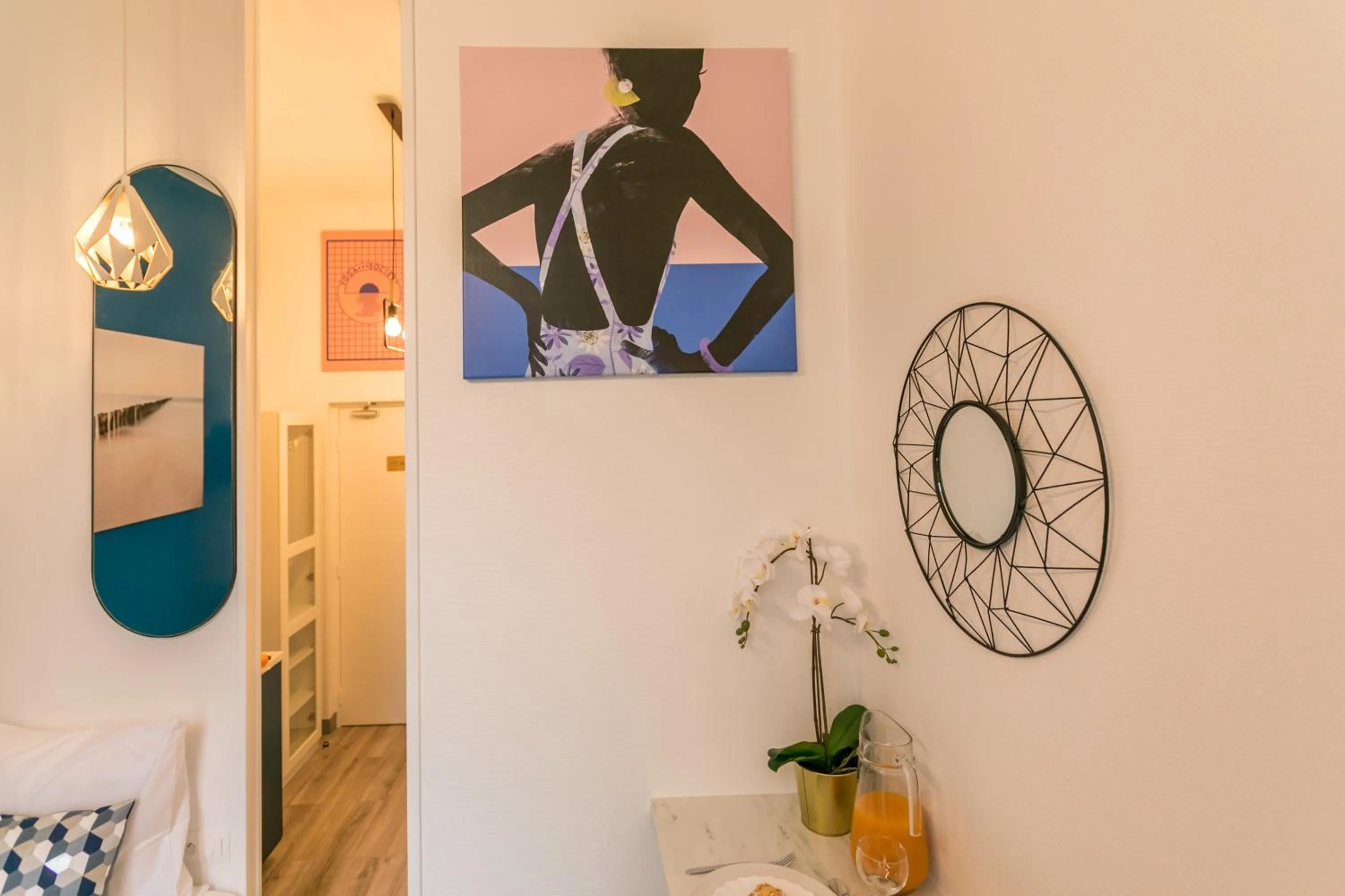 Decorative detail in WS Tour Eiffel - Saint-Charles