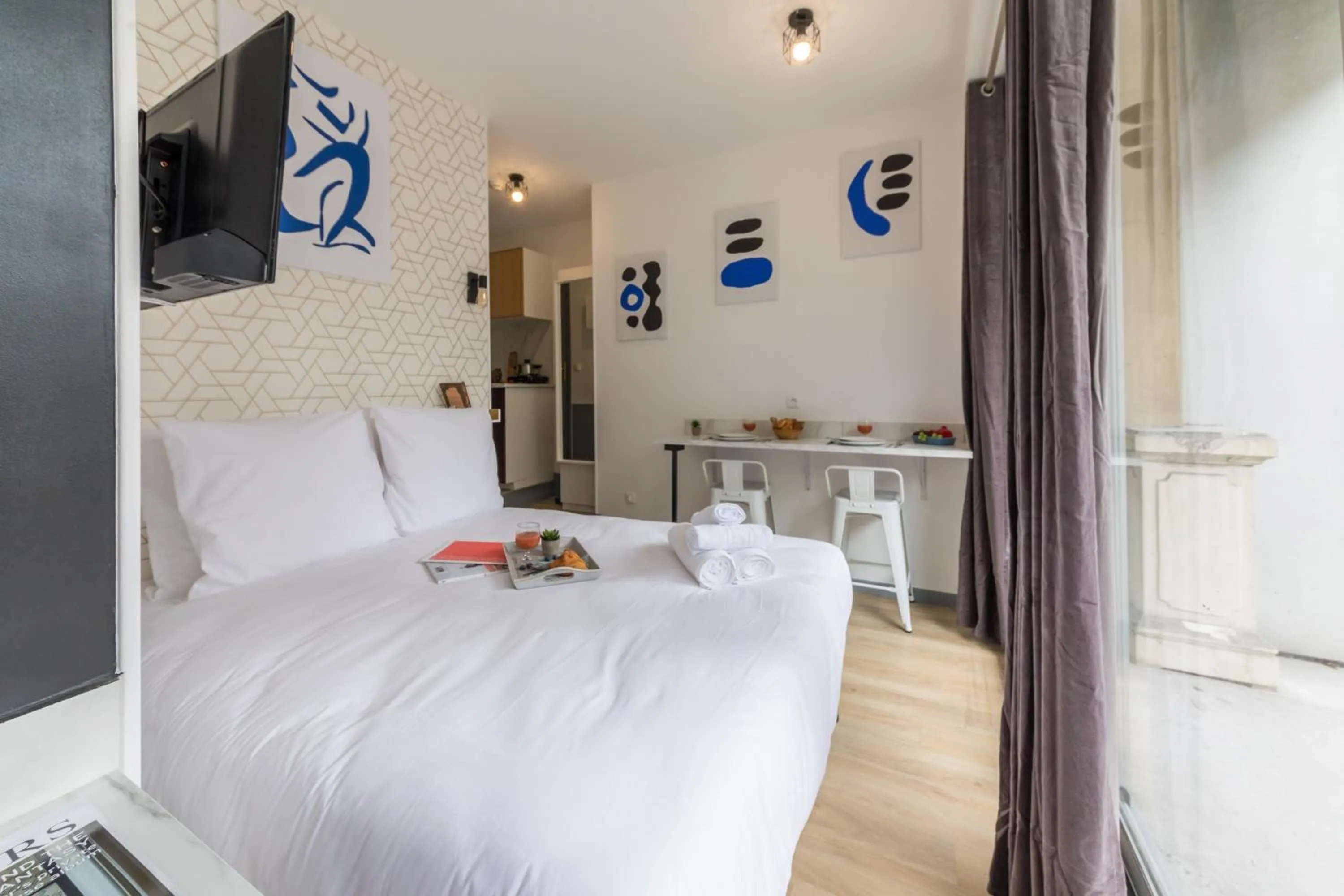 Bedroom, Bed in WS Tour Eiffel - Saint-Charles