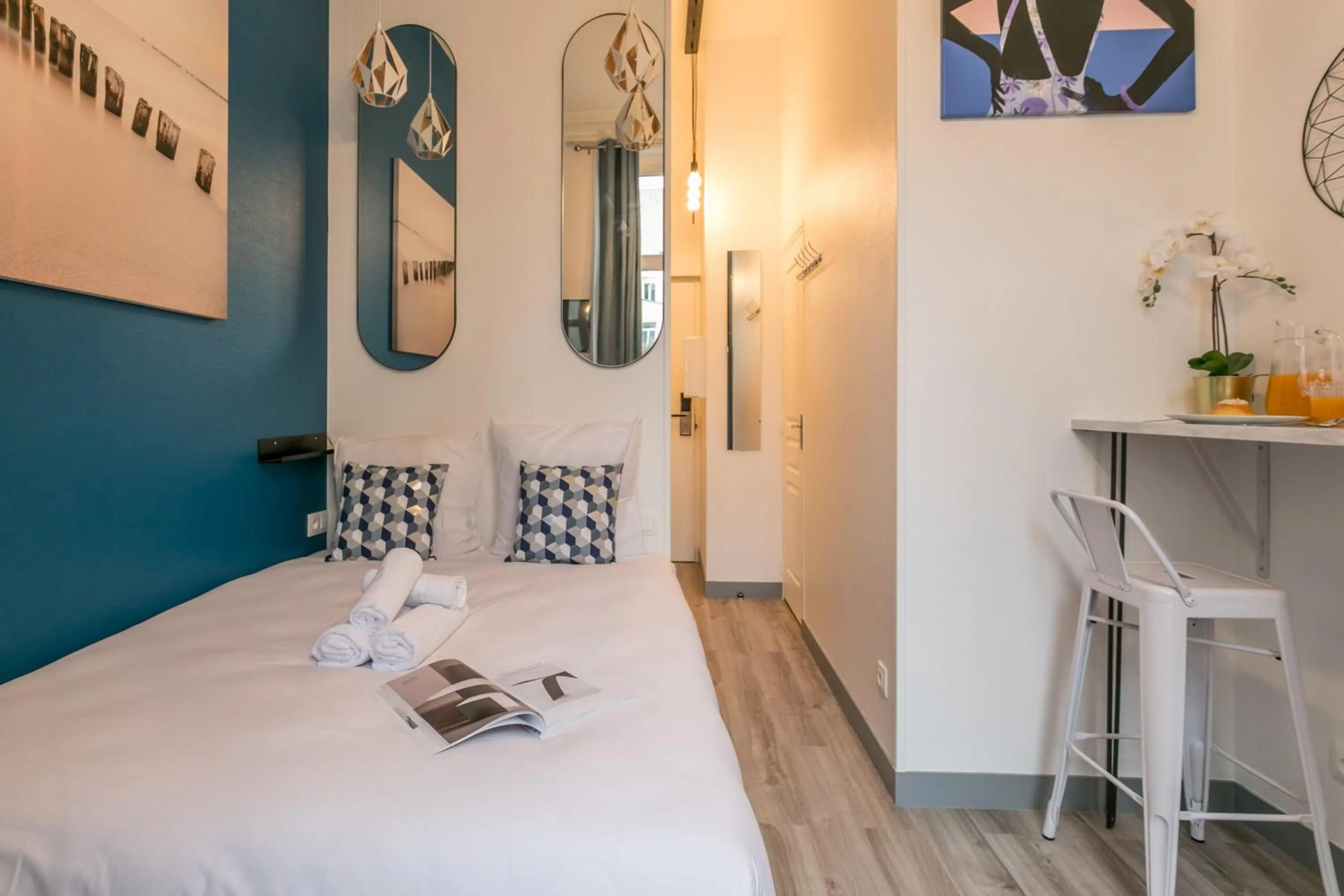 Bedroom, Bed in WS Tour Eiffel - Saint-Charles