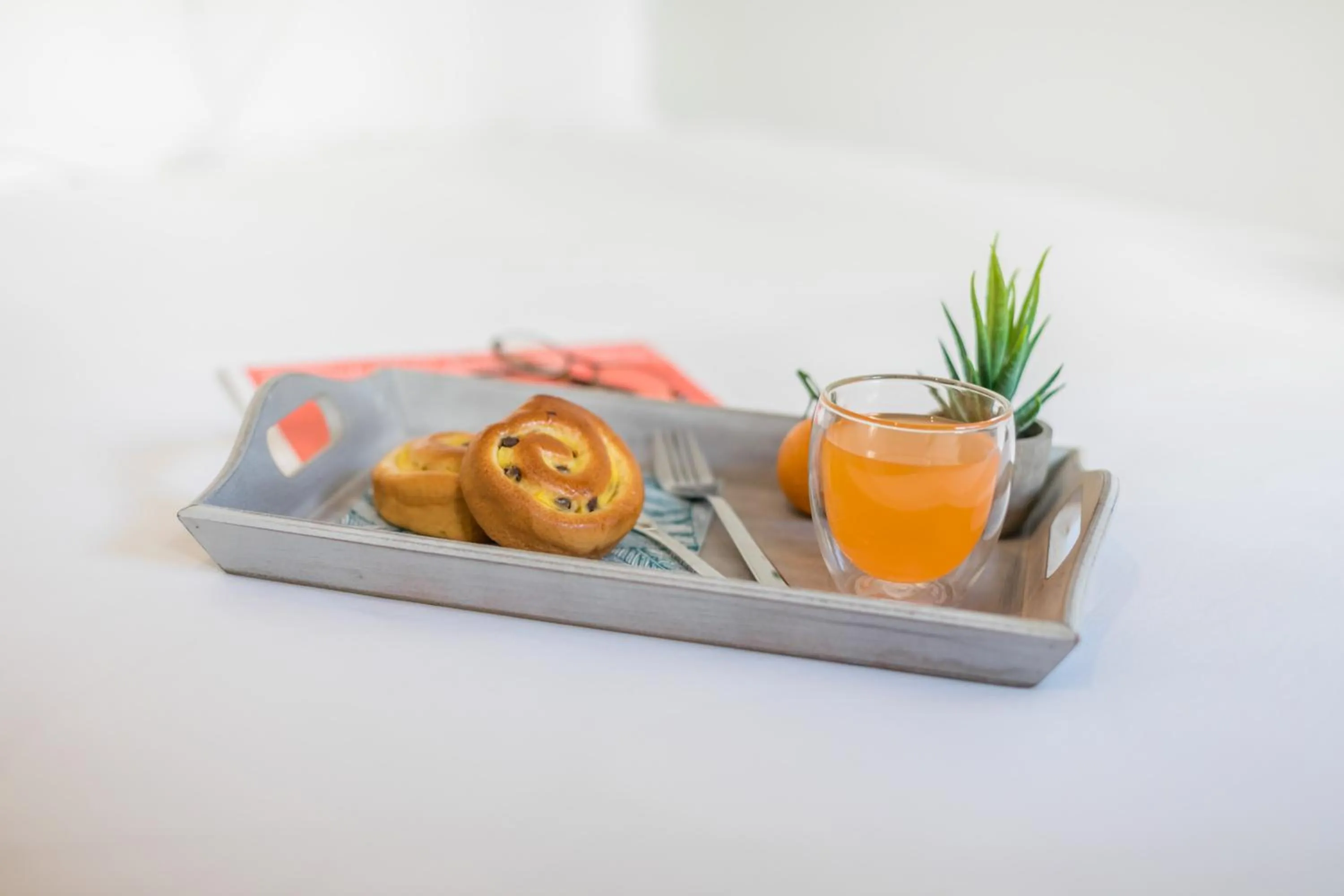 Continental breakfast in WS Tour Eiffel - Saint-Charles