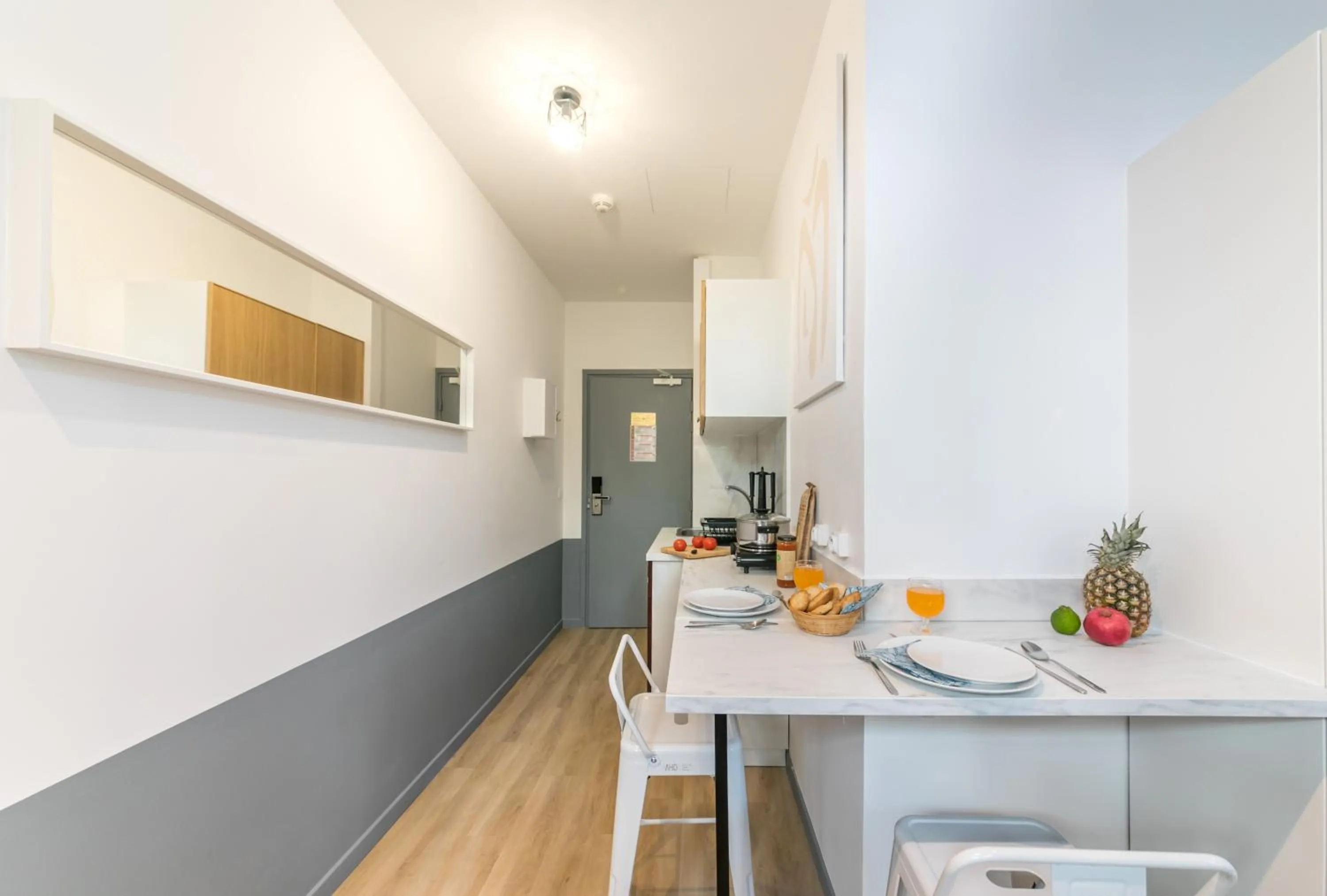 Dining area in WS Tour Eiffel - Saint-Charles